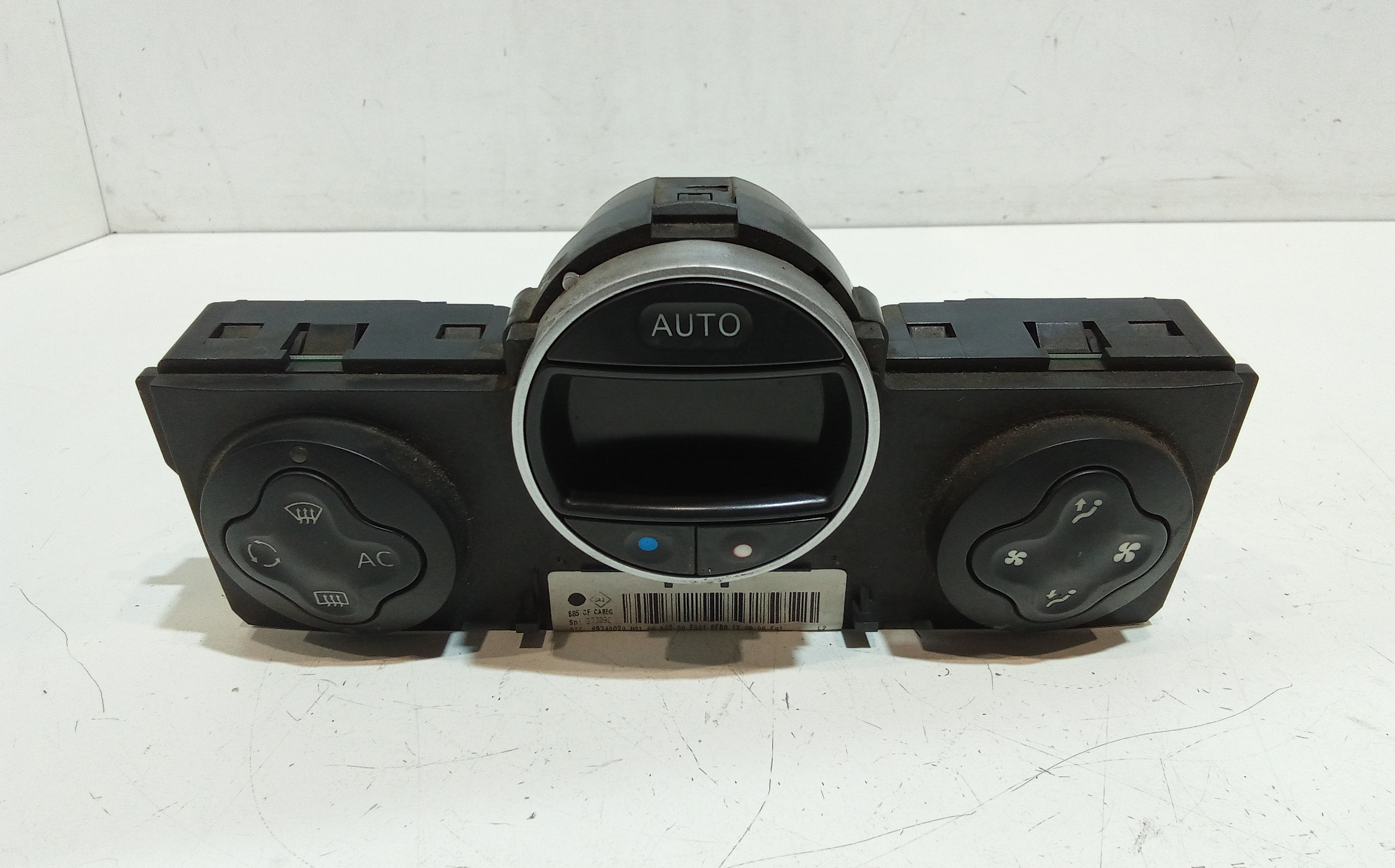 Blocco Comando Climatizzazione 7701070473 Usato