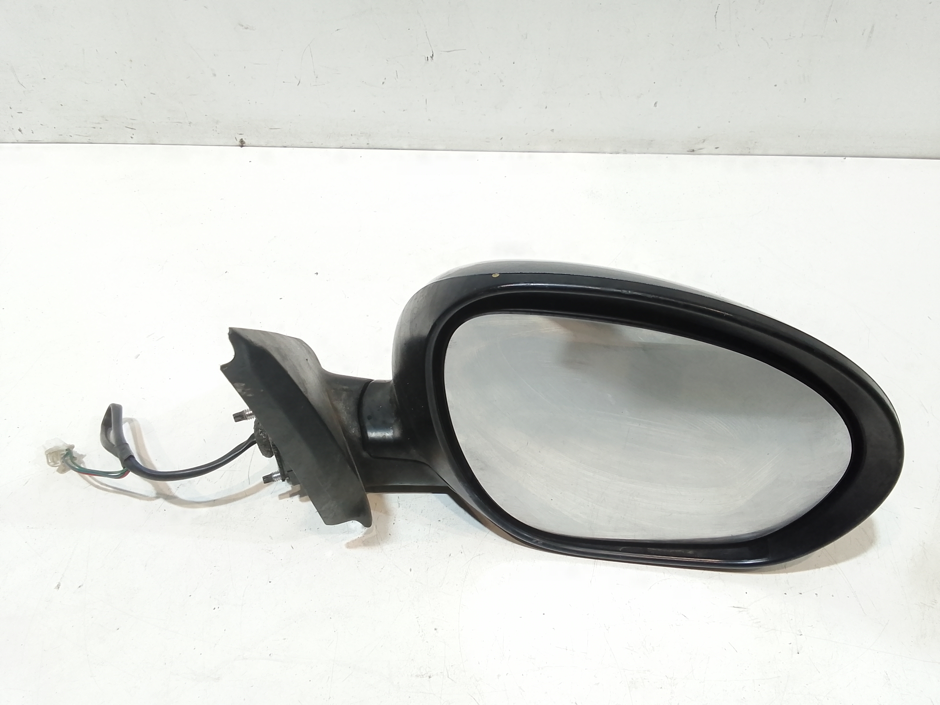 Retrovisore Est. Destro Usato