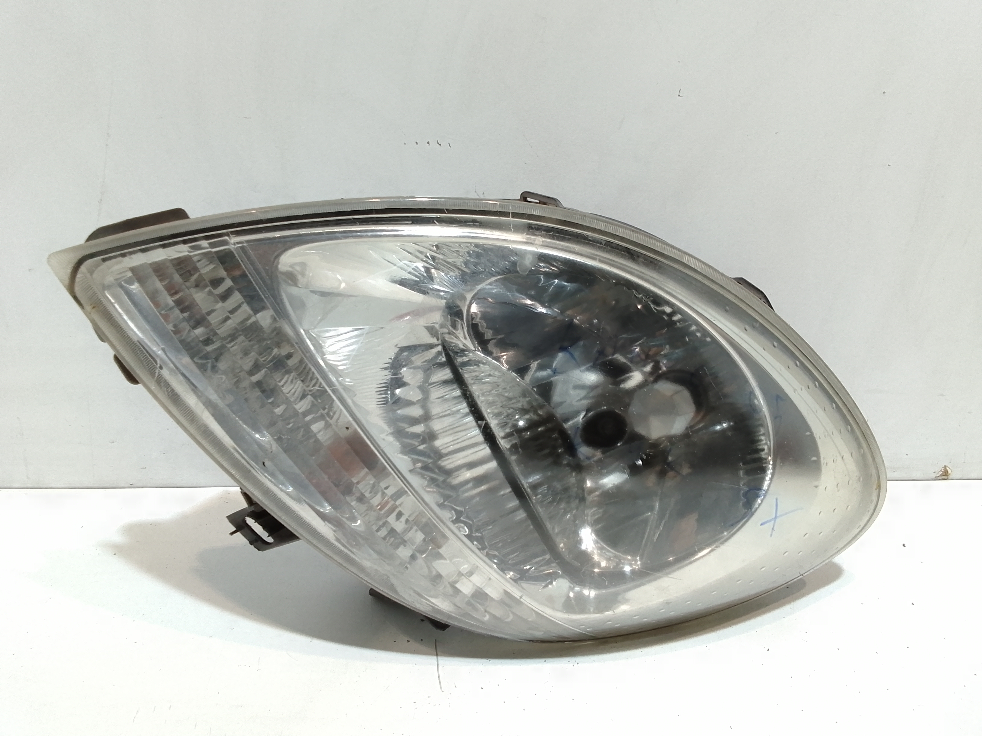 Proiettore Sinistro 260602103R Usato