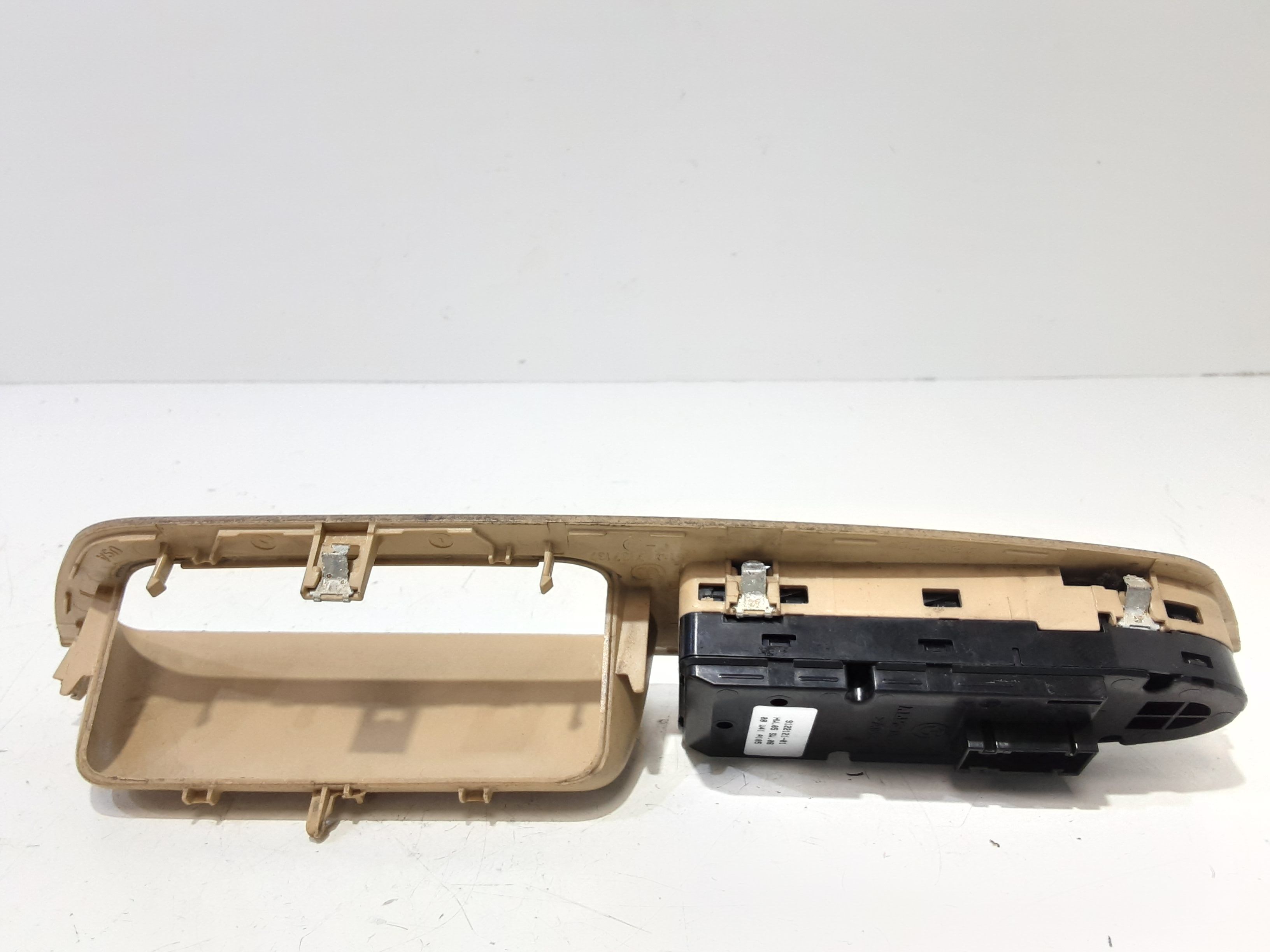 Interruttore Alzacristalli Porta Ant. Sinistro Usato