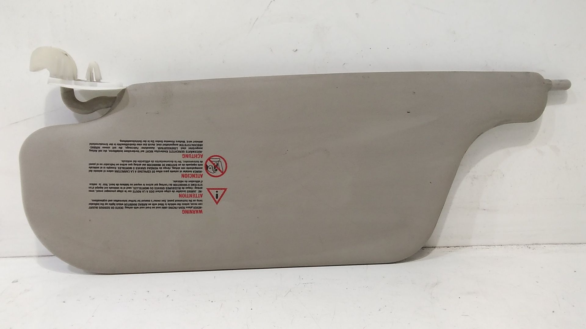 Aletta Parasole Parabrezza Destro 8200294229 Usato