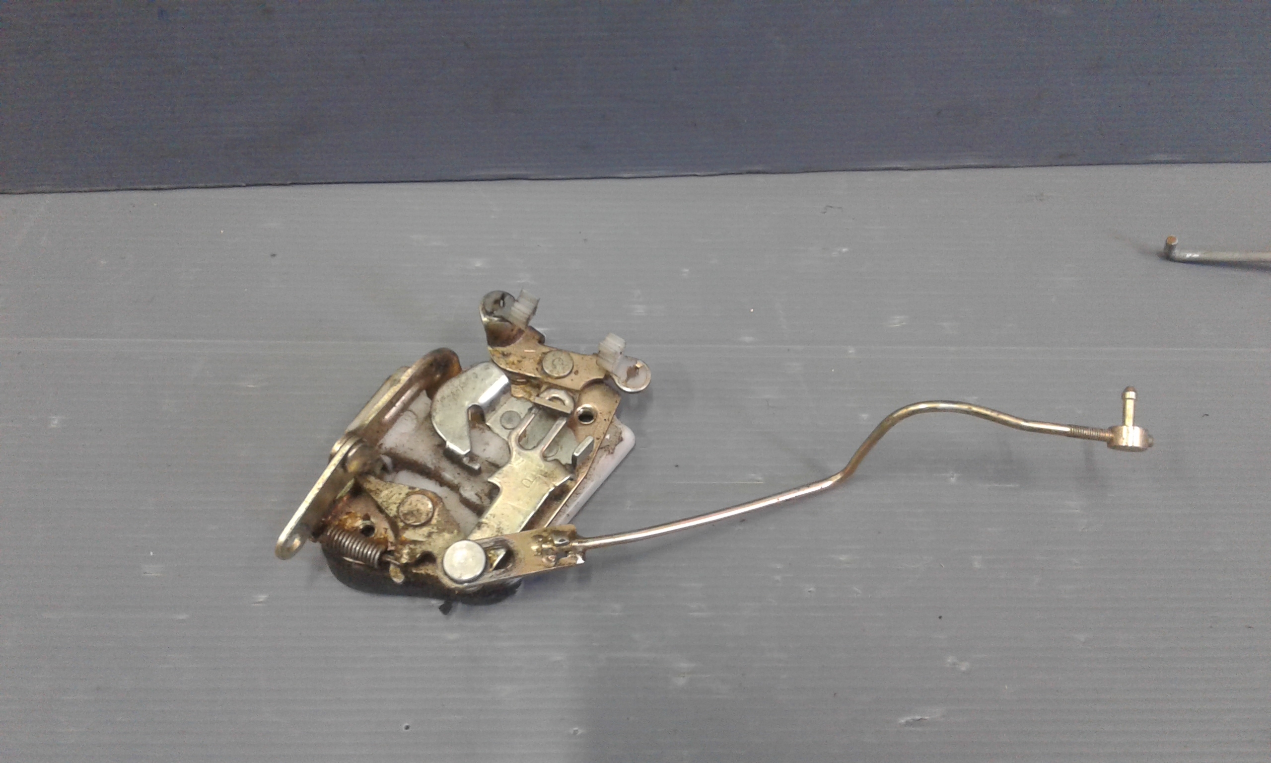 Serratura Porta Ant. Destro 267872300163 Usato