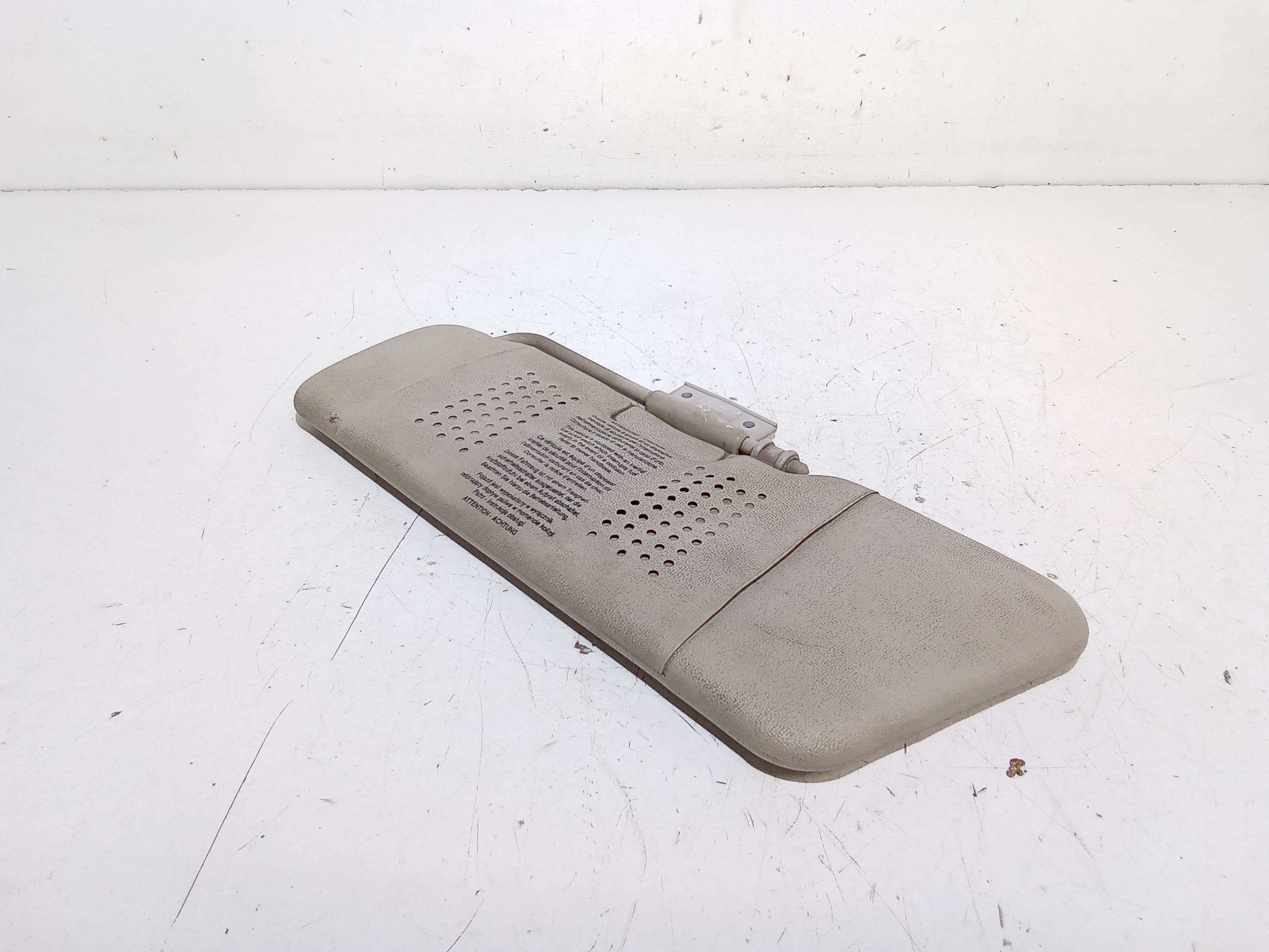 Aletta Parasole Parabrezza Sinistro 735244330 Usato