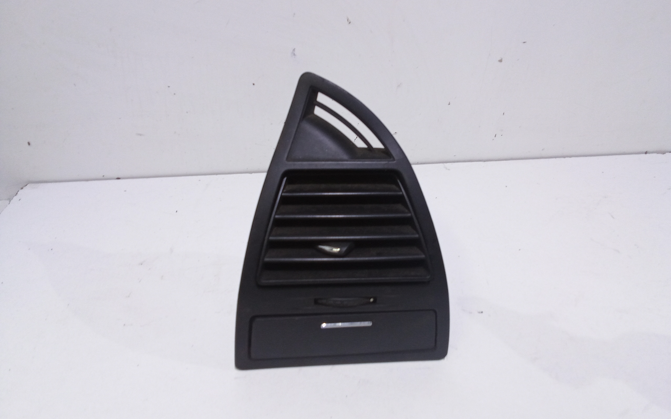 Condotto Aria Bocchette Lat. Cruscotto Sinistro Usato