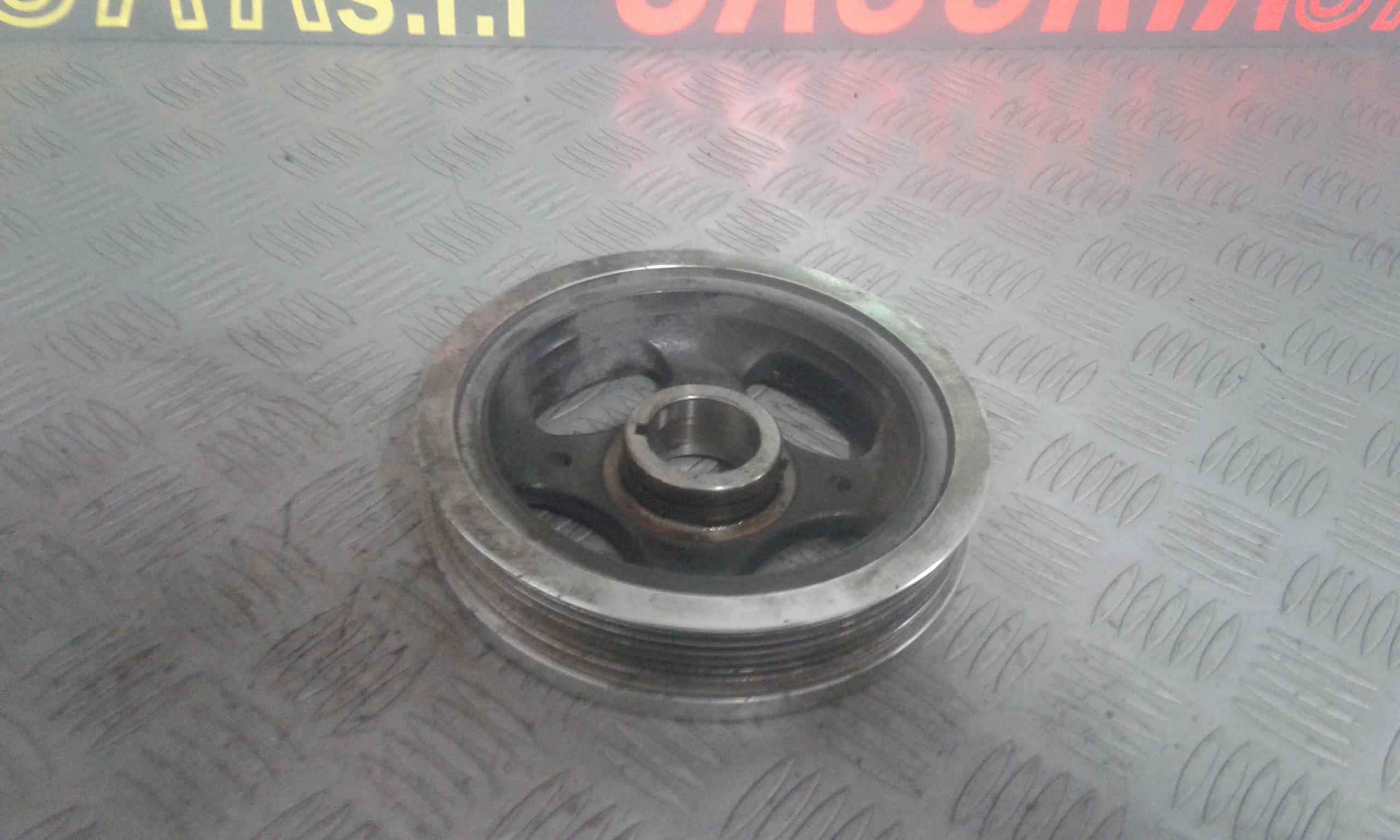 Puleggia Albero Motore 1347037020 Usato