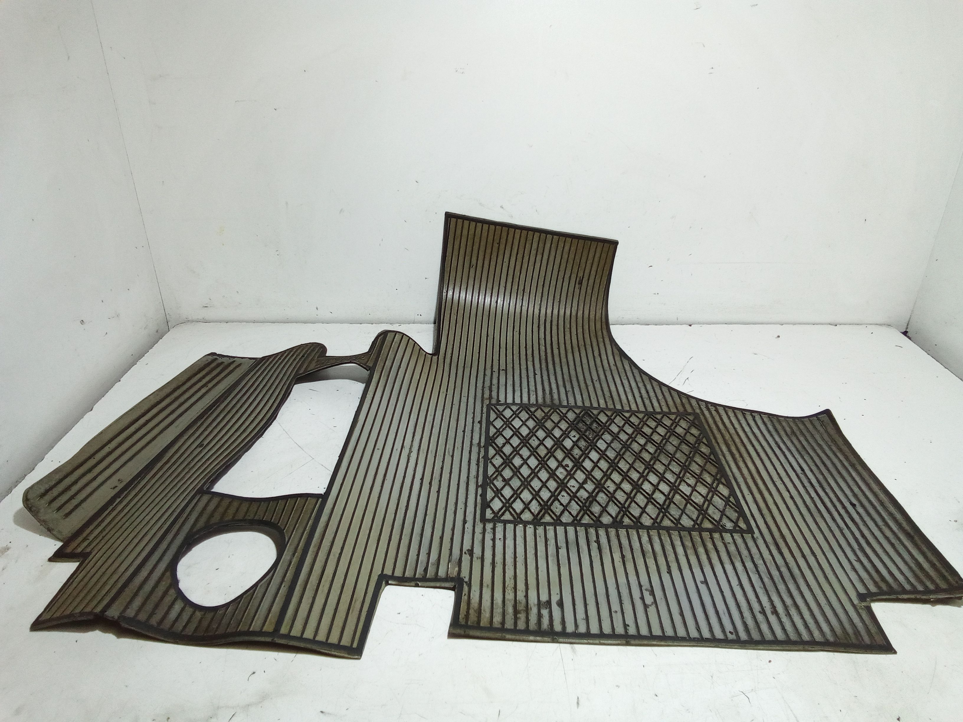 Tappetino Ant. Lat. Destro,tappetino Ant. Lat. Sinistro Usato