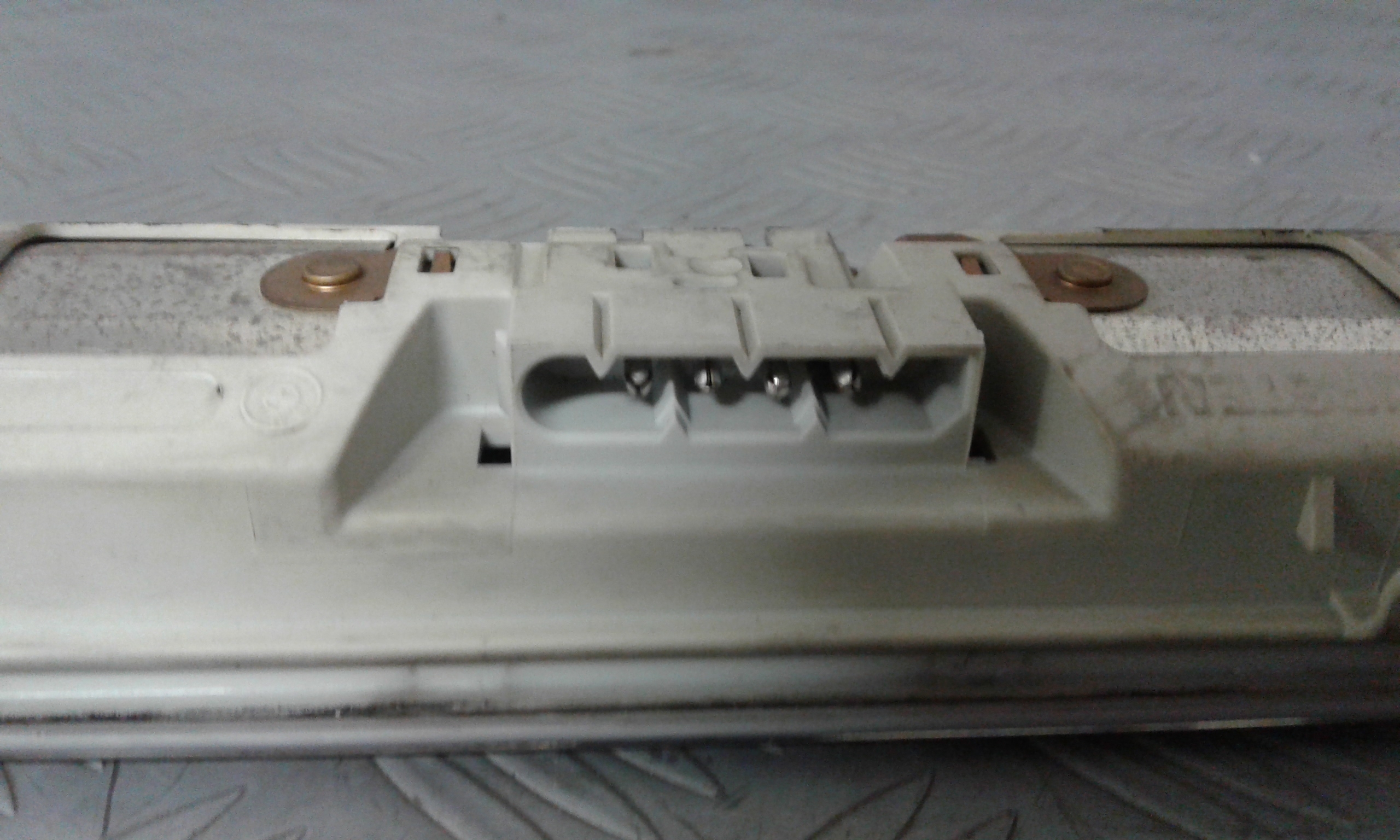 Luce Cortesia Ant. Tetto Usato