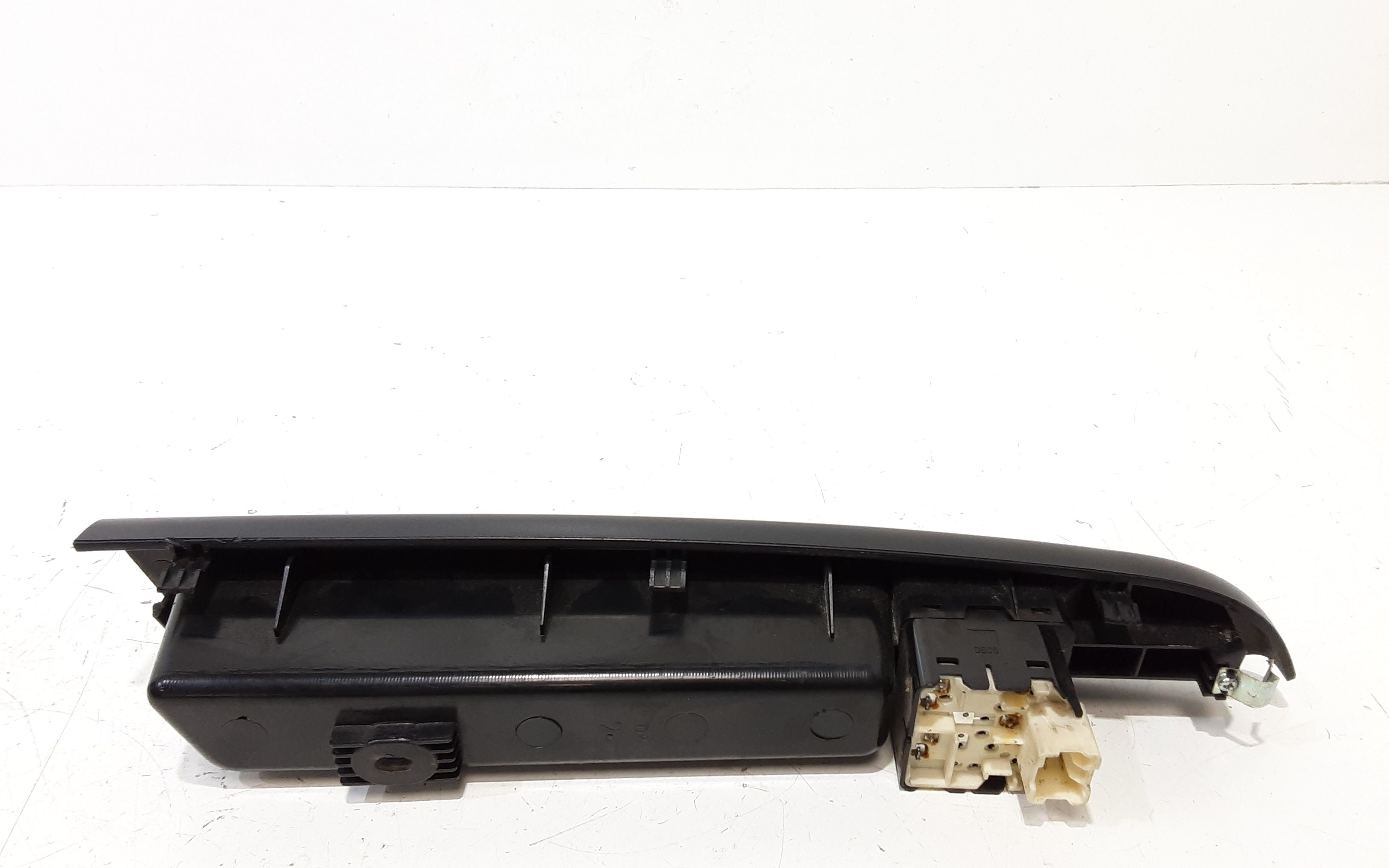 Interruttore Alzacristalli Porta Ant. Sinistro 96602501 Usato