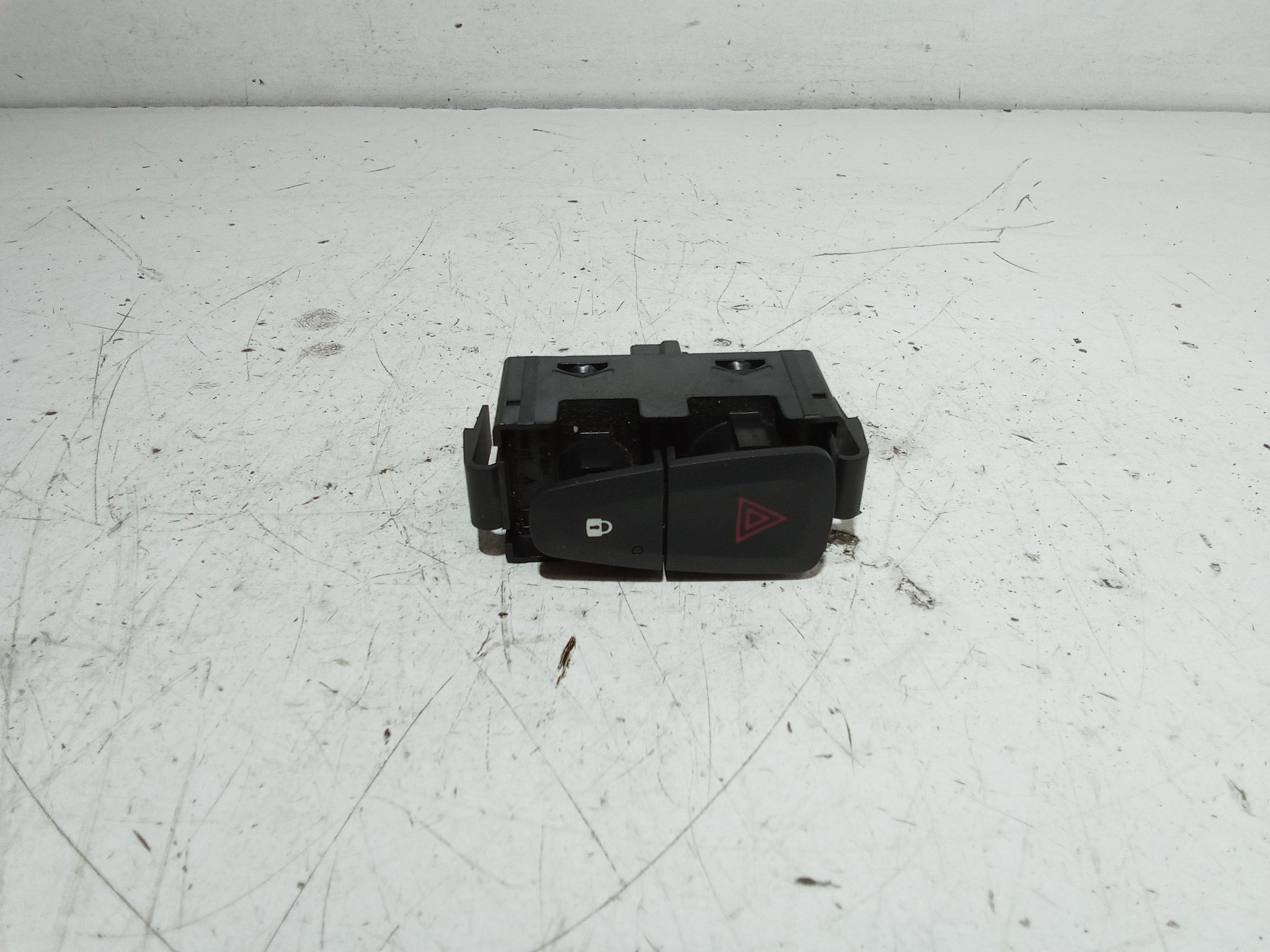 Interruttore Luci Emergenza 252100502R Usato