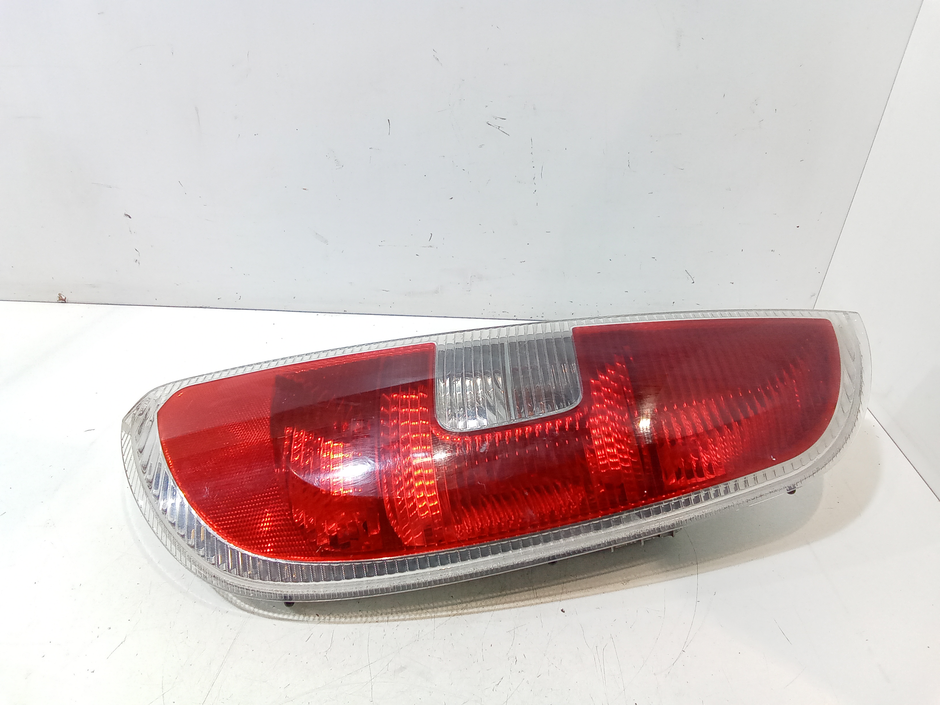 Fanale Post. Destro 5J7945112 Usato