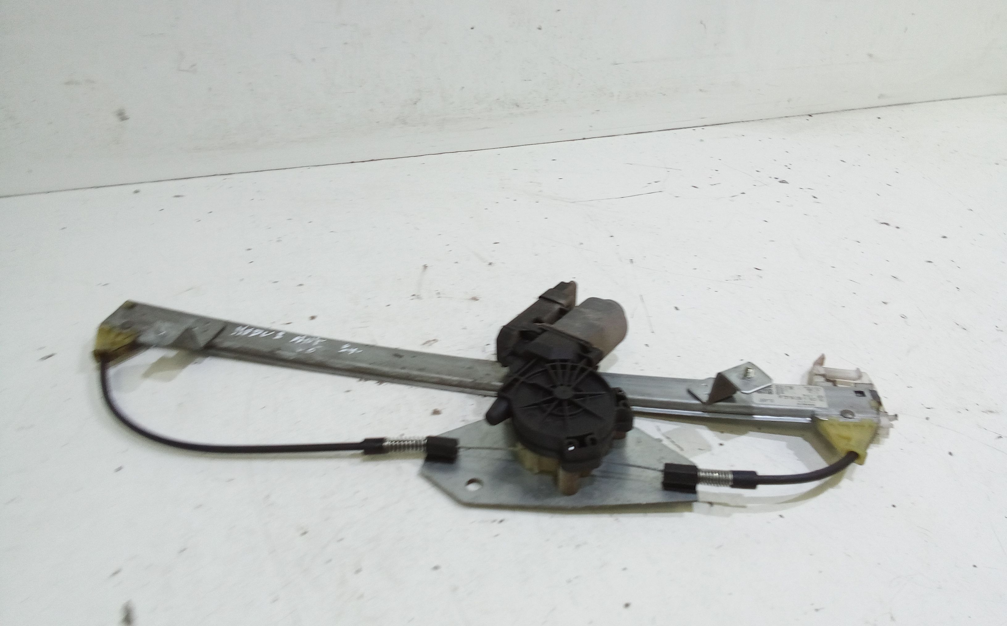 Alzacristallo Porta Ant. Sinistro Usato