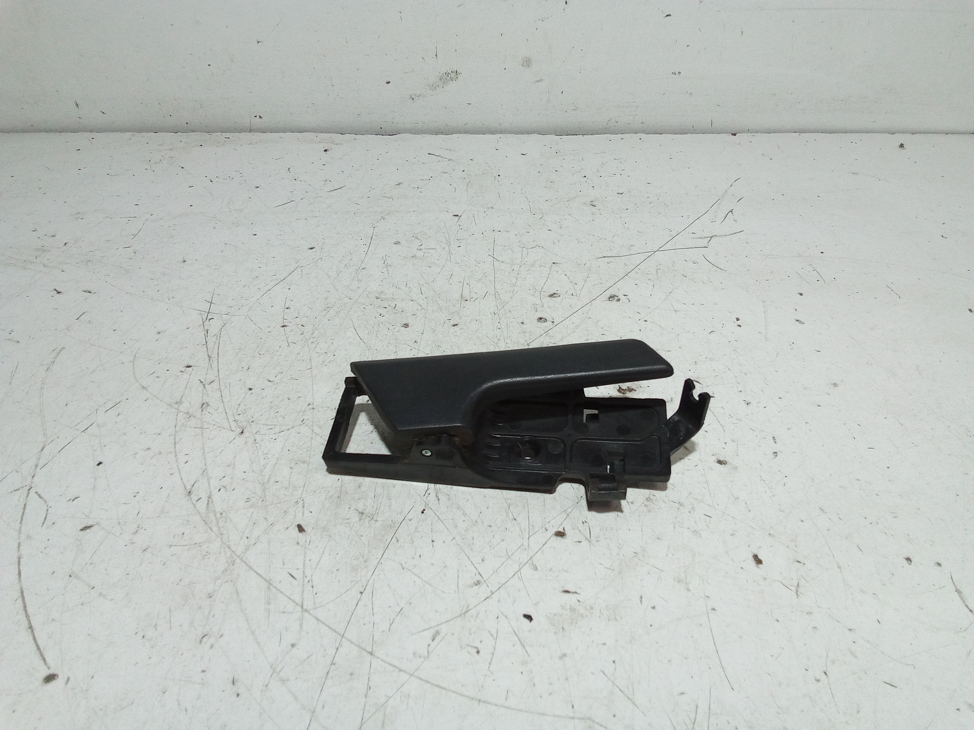 Maniglia Int. Apertura Porta Ant. Destro Usato