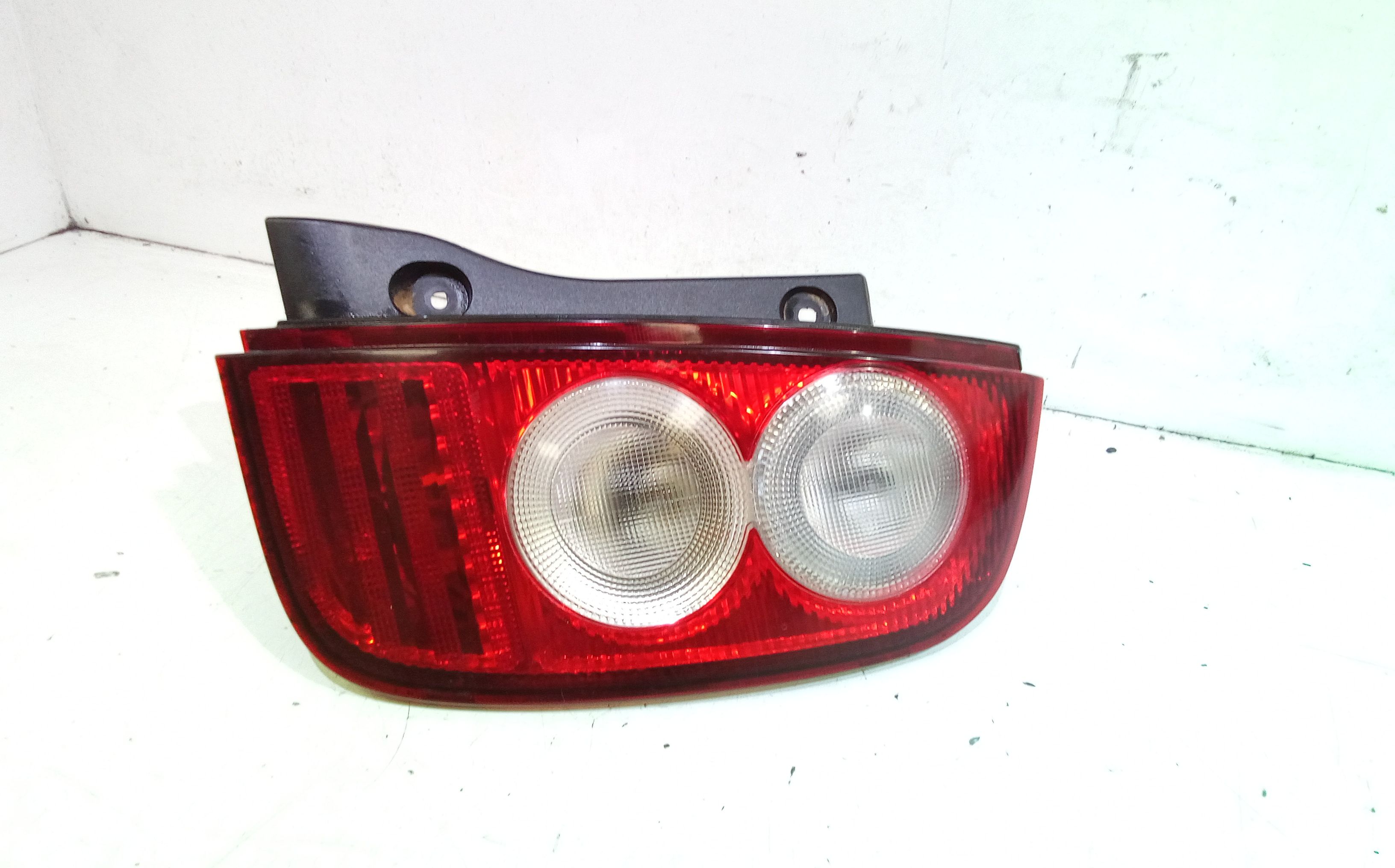 Fanale Post. Destro 26550AX720 Usato