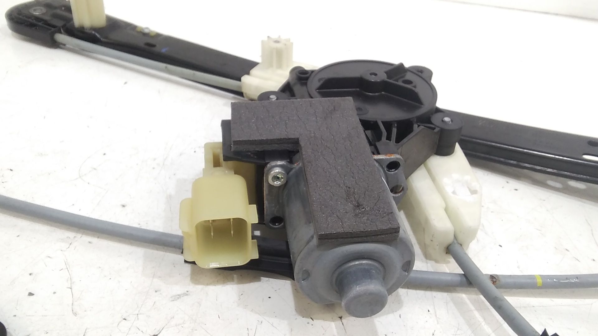 Alzacristallo Porta Post. Destro Usato