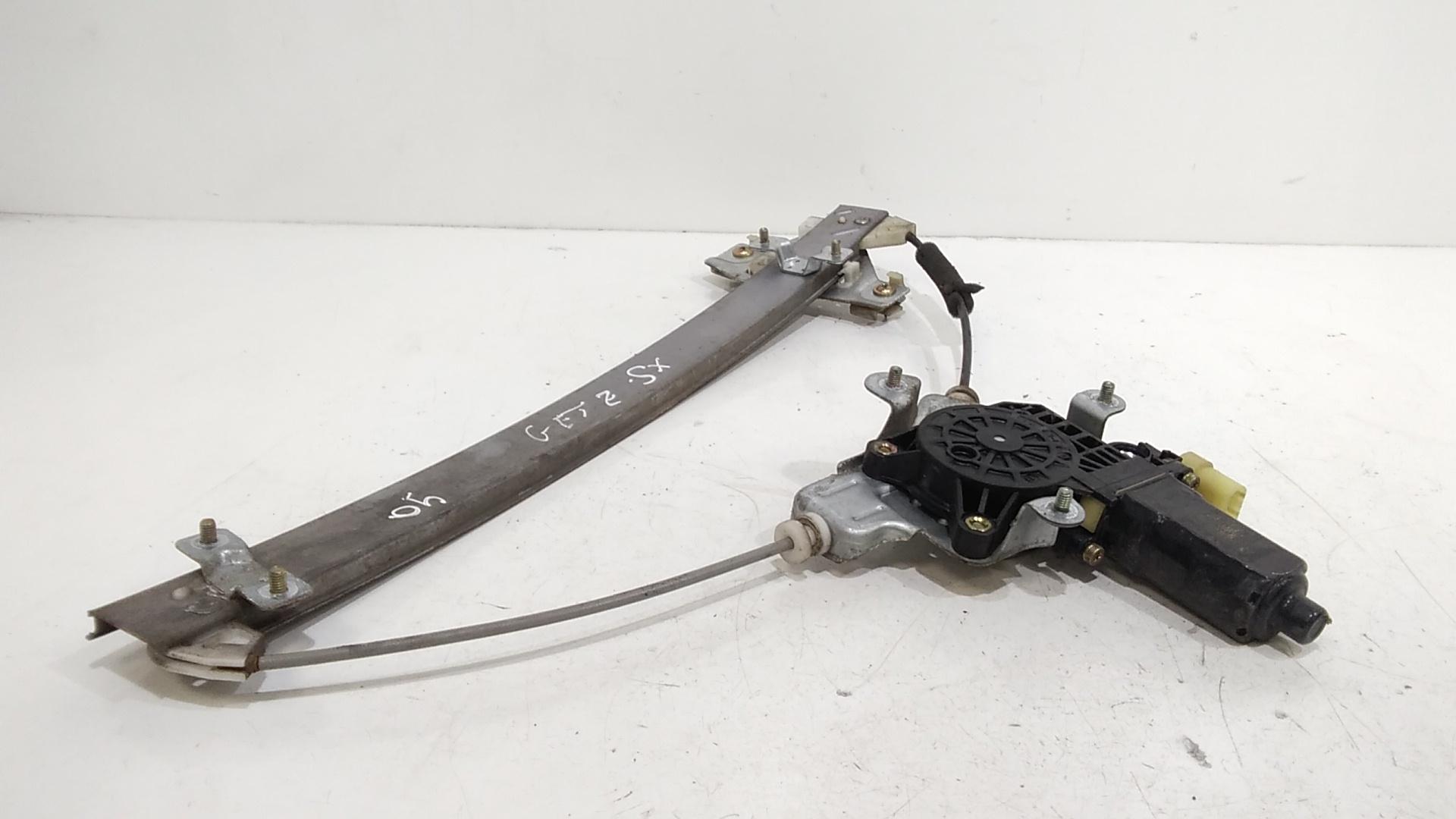 Alzacristallo Porta Ant. Sinistro 824011C200 Usato