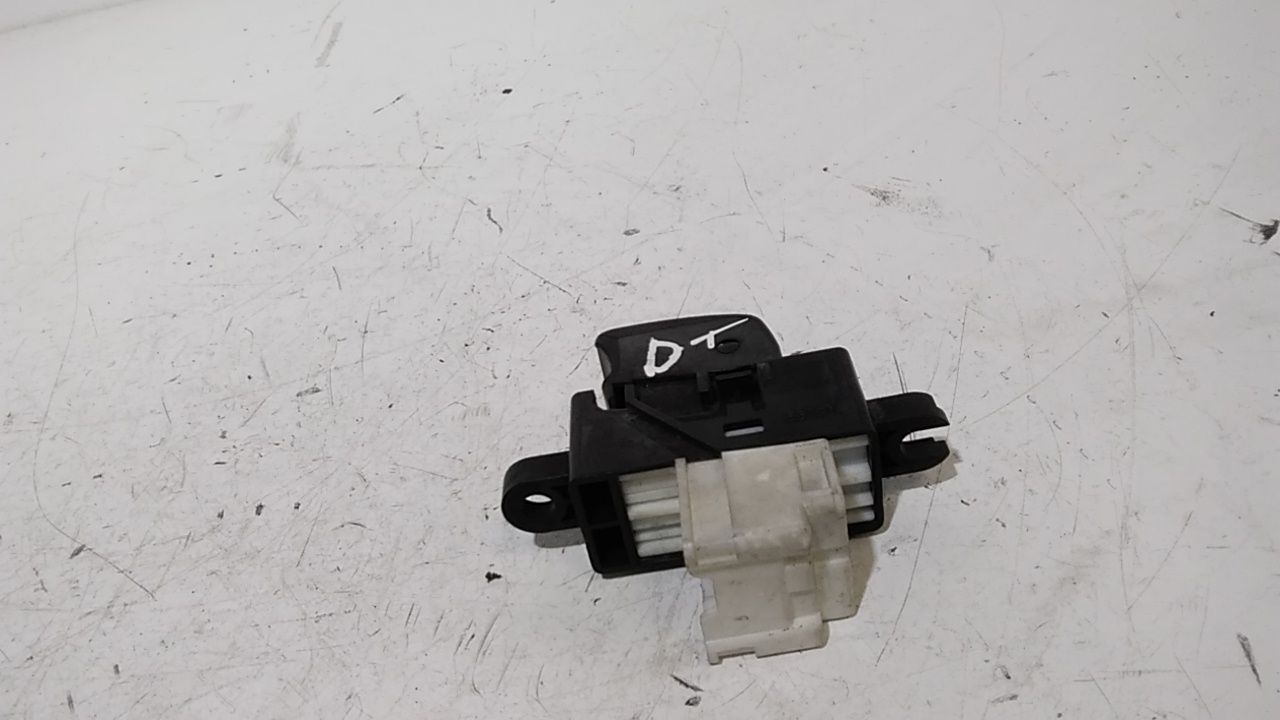 Interruttore Alzacristalli Porta Ant. Destro Usato