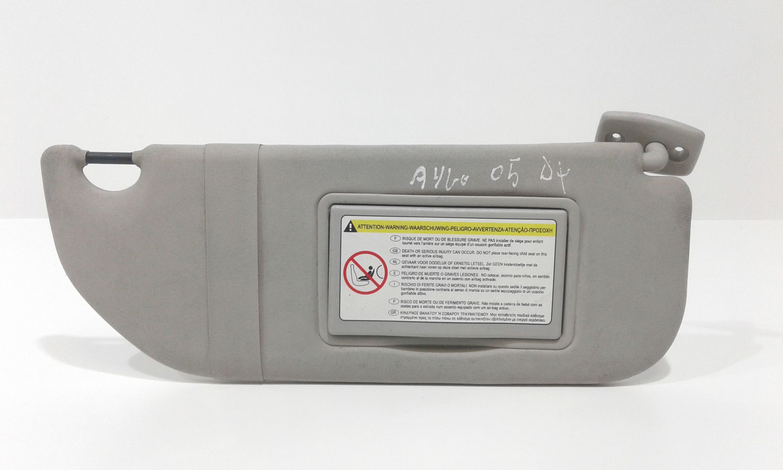 Aletta Parasole Parabrezza Destro 0474109010 Usato