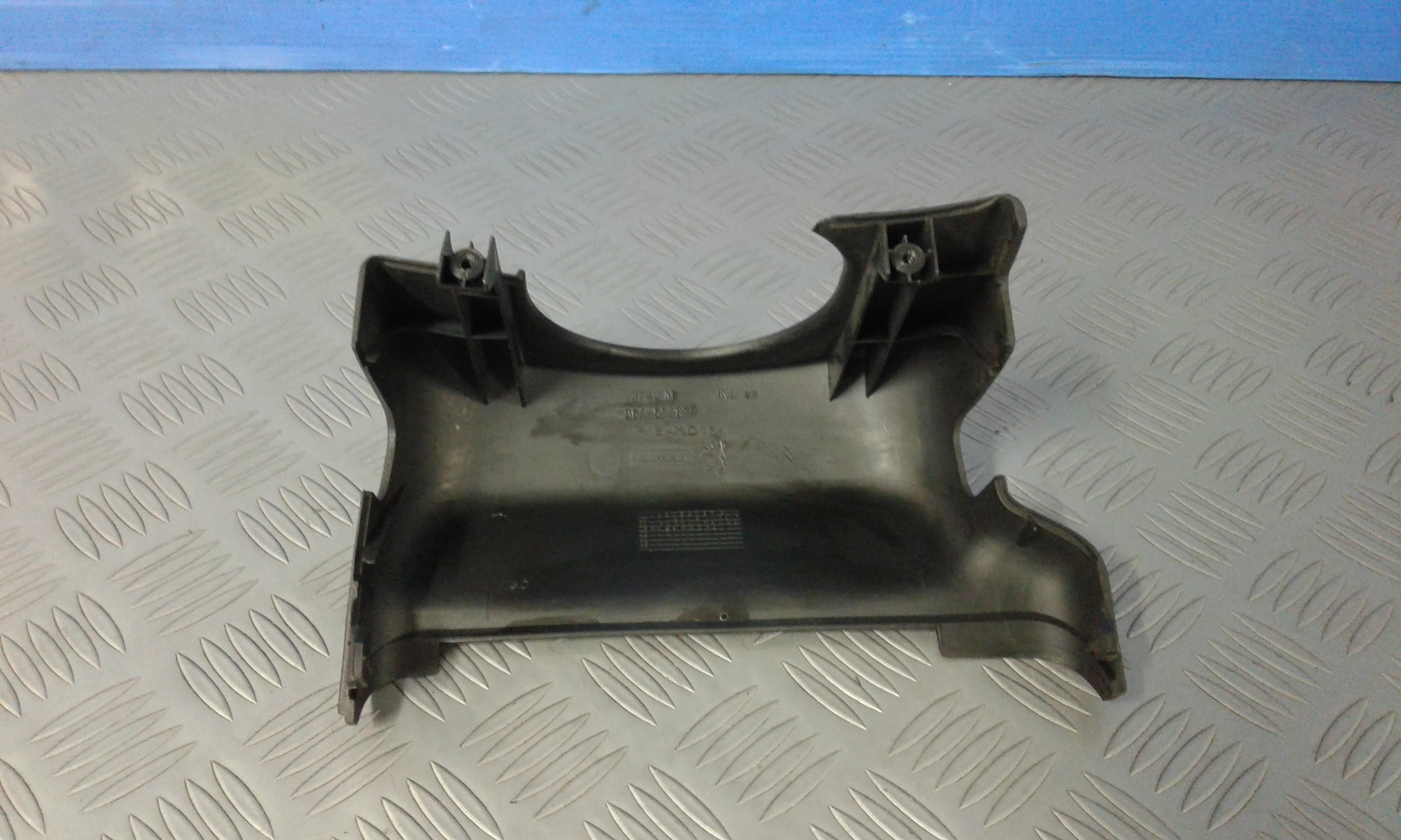 Cuffia Albero Sterzo L/abitacolo Usato