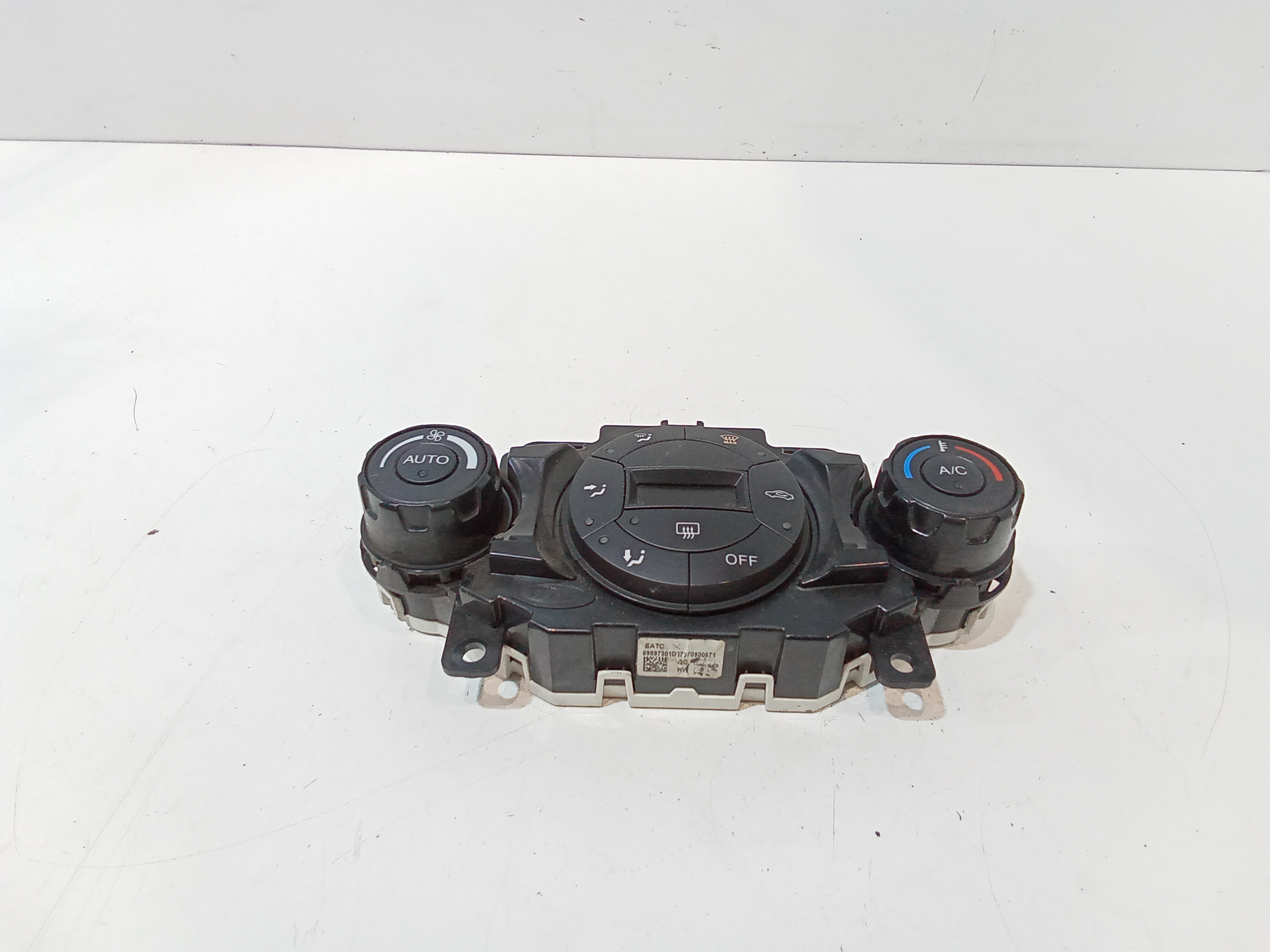Blocco Comando Climatizzazione 1727642 Usato