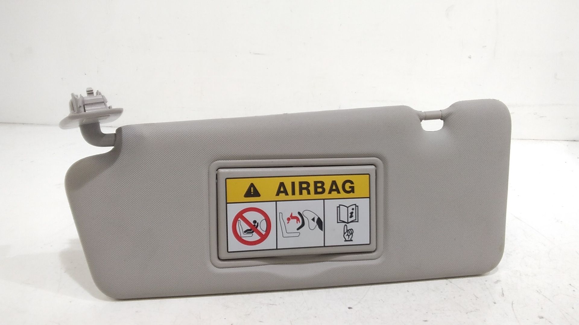 Aletta Parasole Parabrezza Sinistro 964012136R Usato