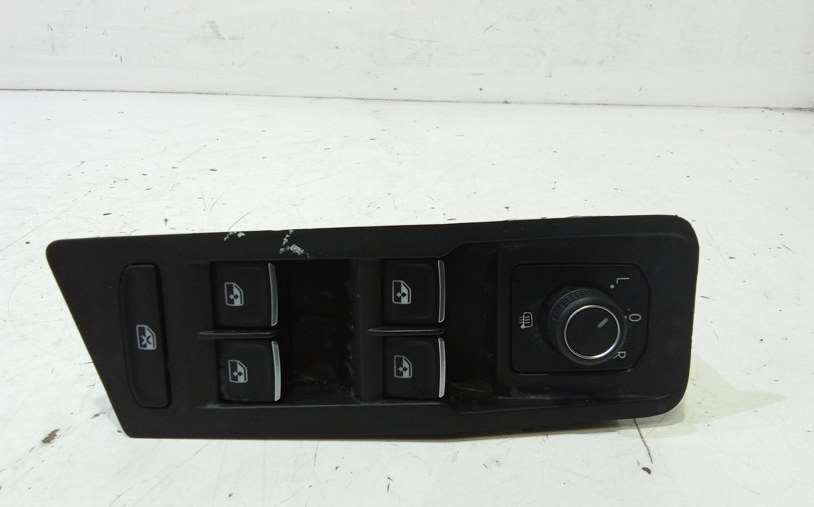 Interruttore Alzacristalli Porta Ant. Sinistro Usato