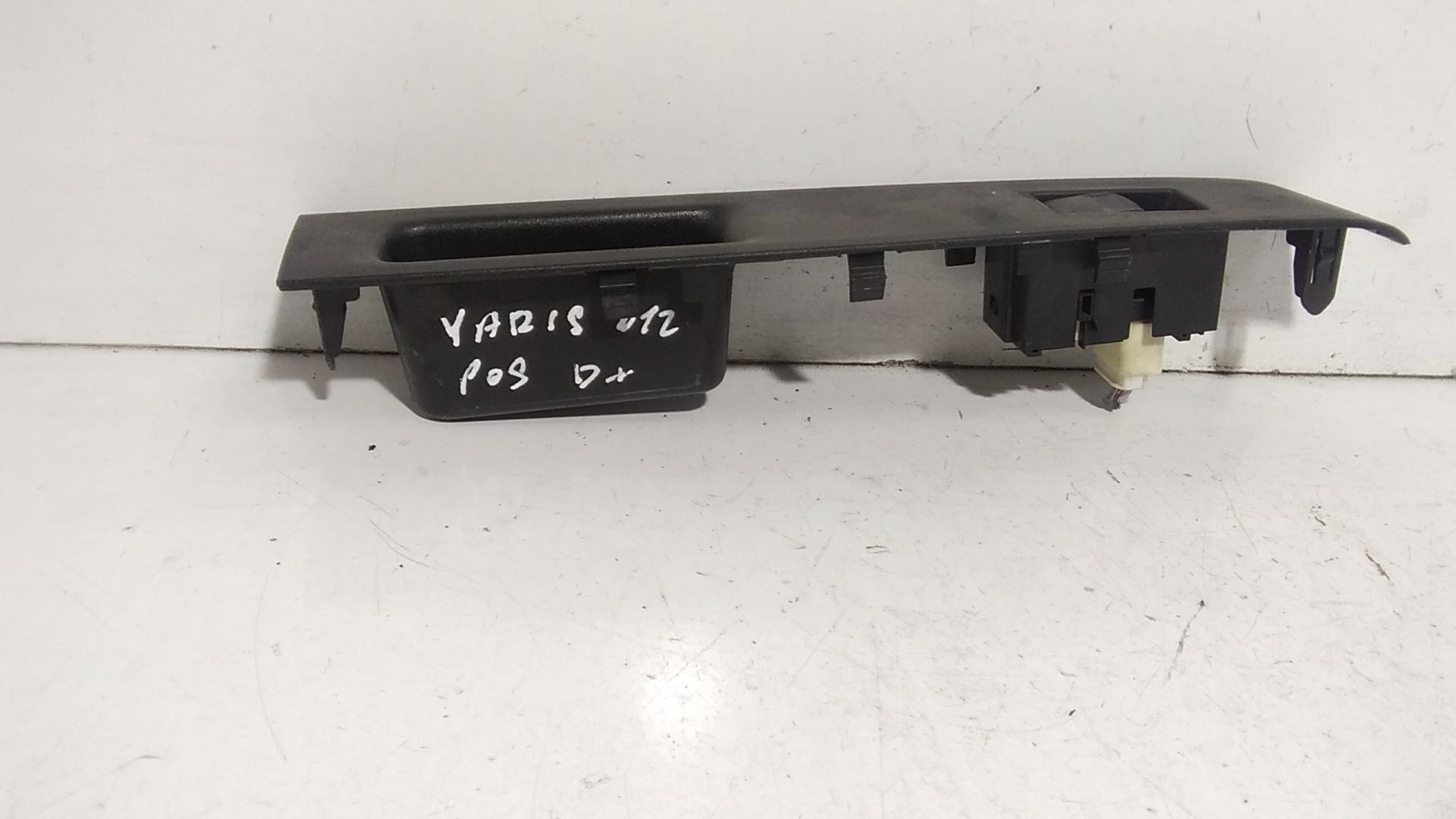 Interruttore Alzacristalli Porta Post. Destro Usato