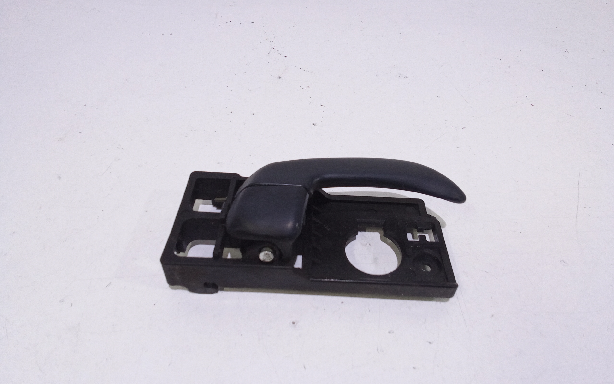 Maniglia Int. Apertura Porta Post. Destro 826200X0004X Usato