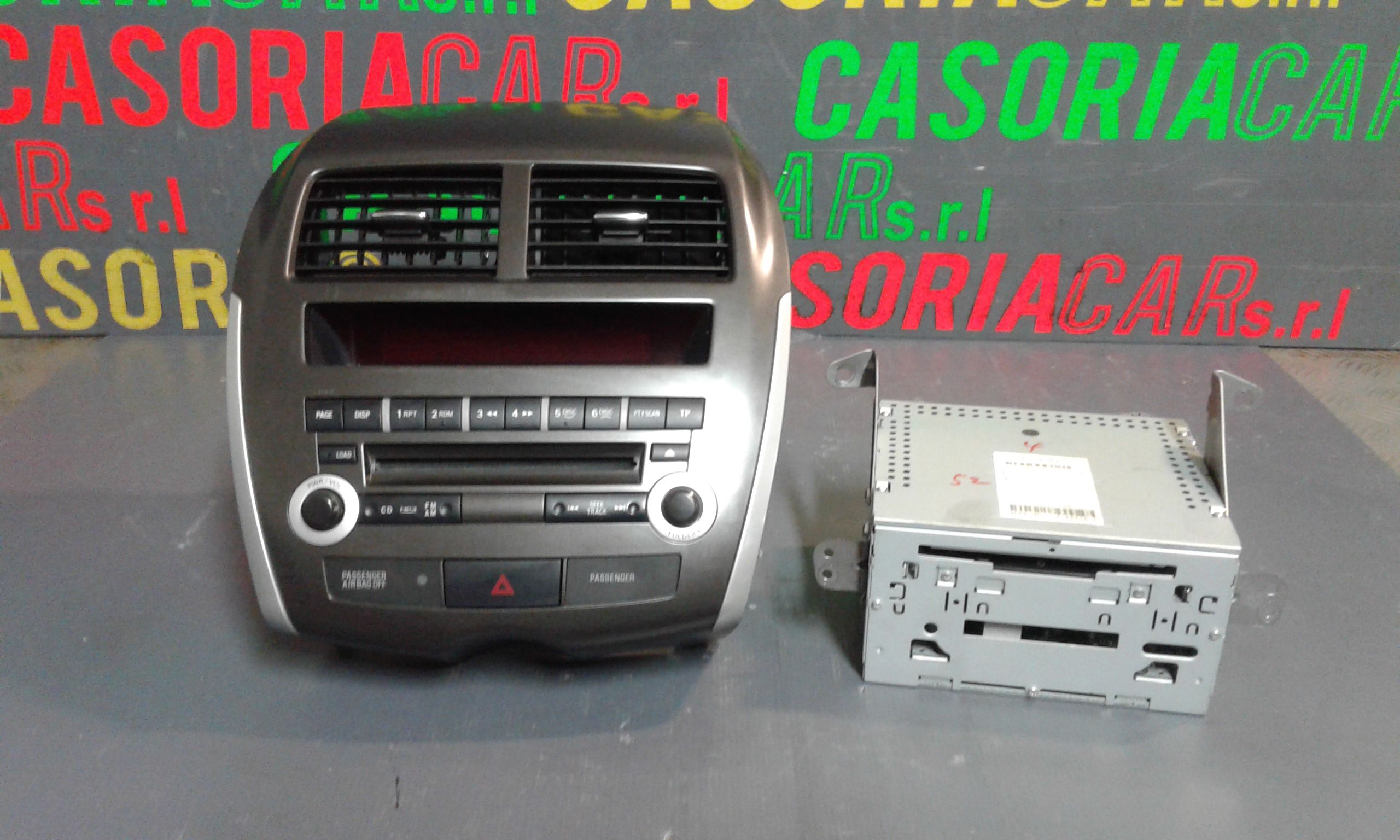 Autoradio 8750A239 Usato