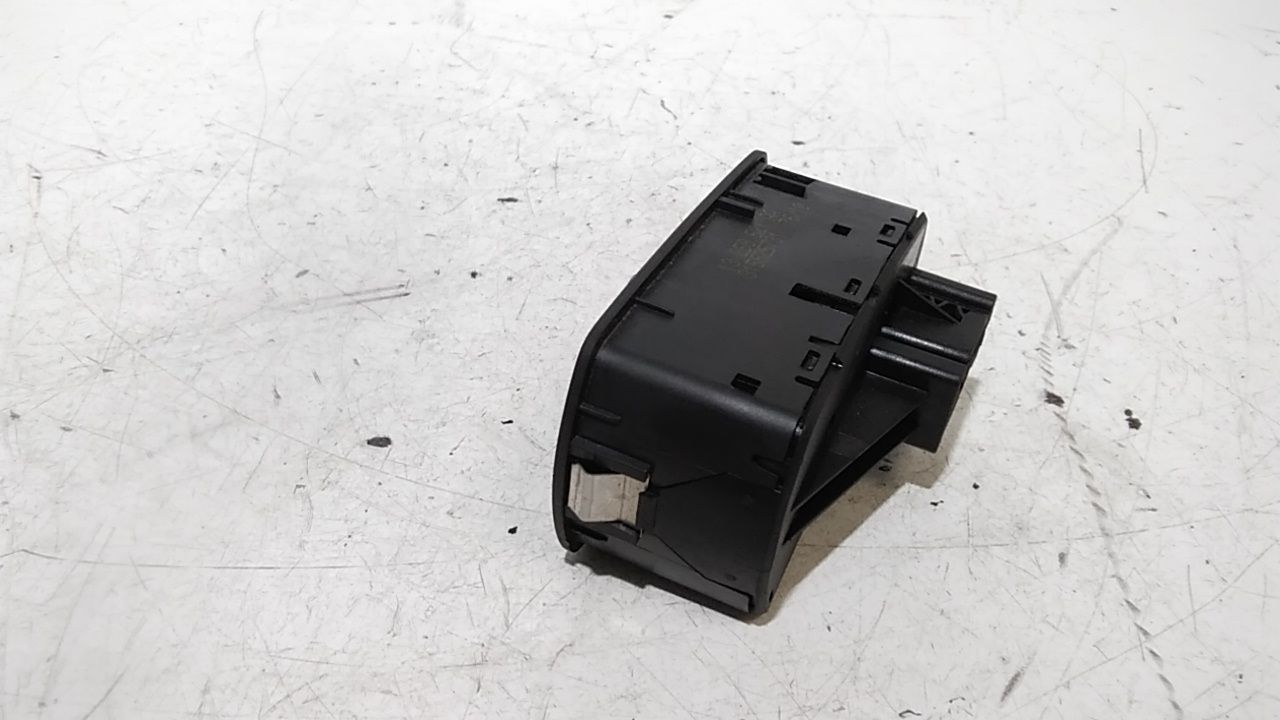 Interruttore Alzacristalli Porta Ant. Sinistro Usato