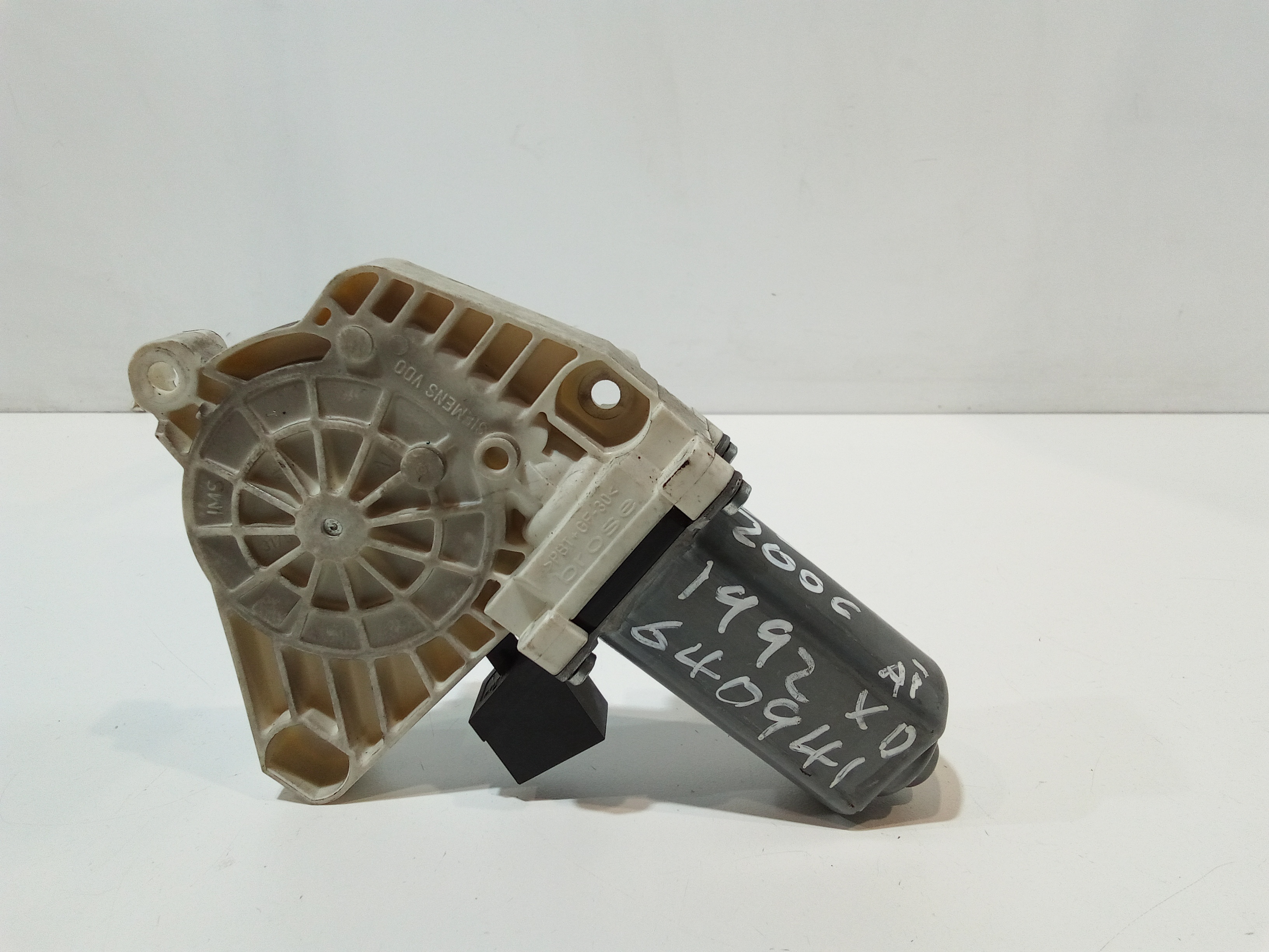 Motorino Alzacristallo Porta Ant. Destro A1698201642 Usato