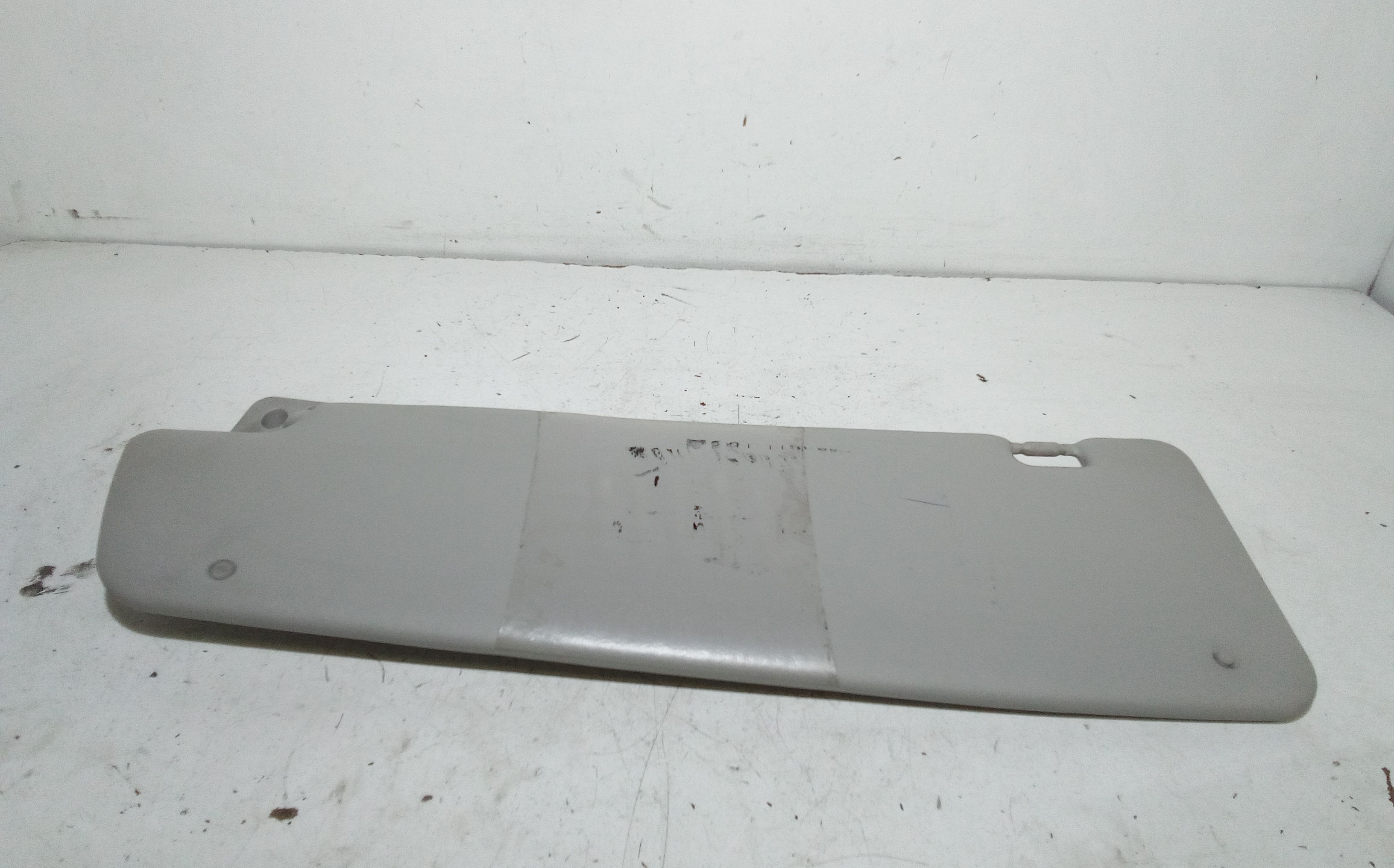 Aletta Parasole Parabrezza Sinistro 1612108180 Usato