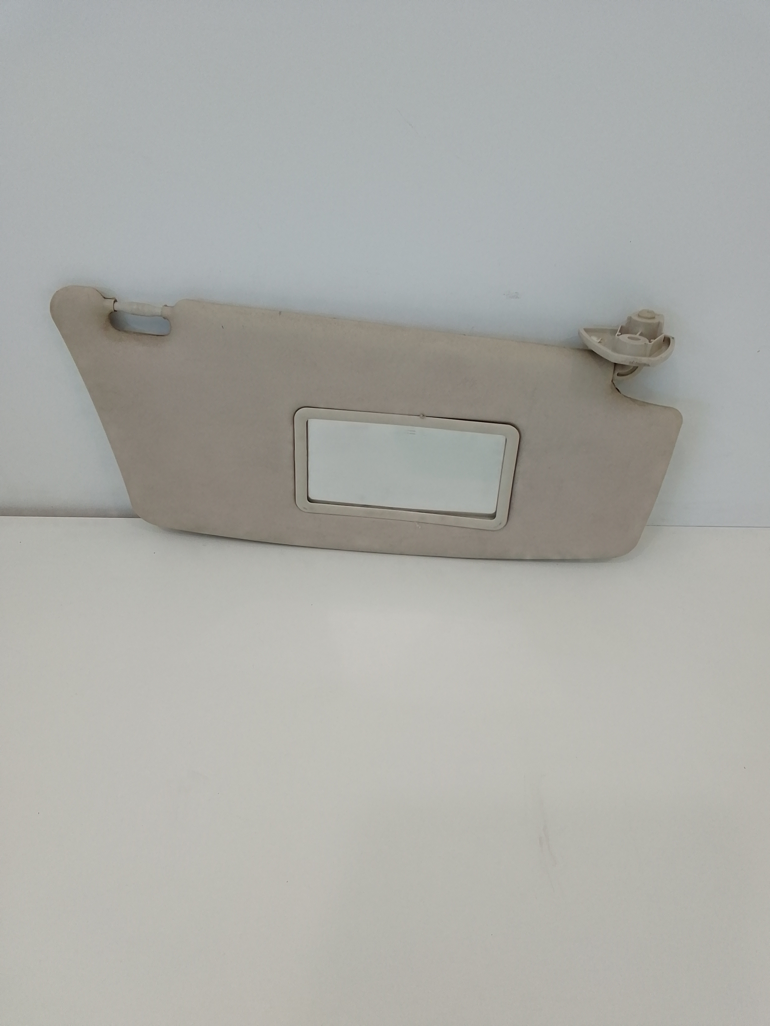 Aletta Parasole Parabrezza Destro 735383410 Usato