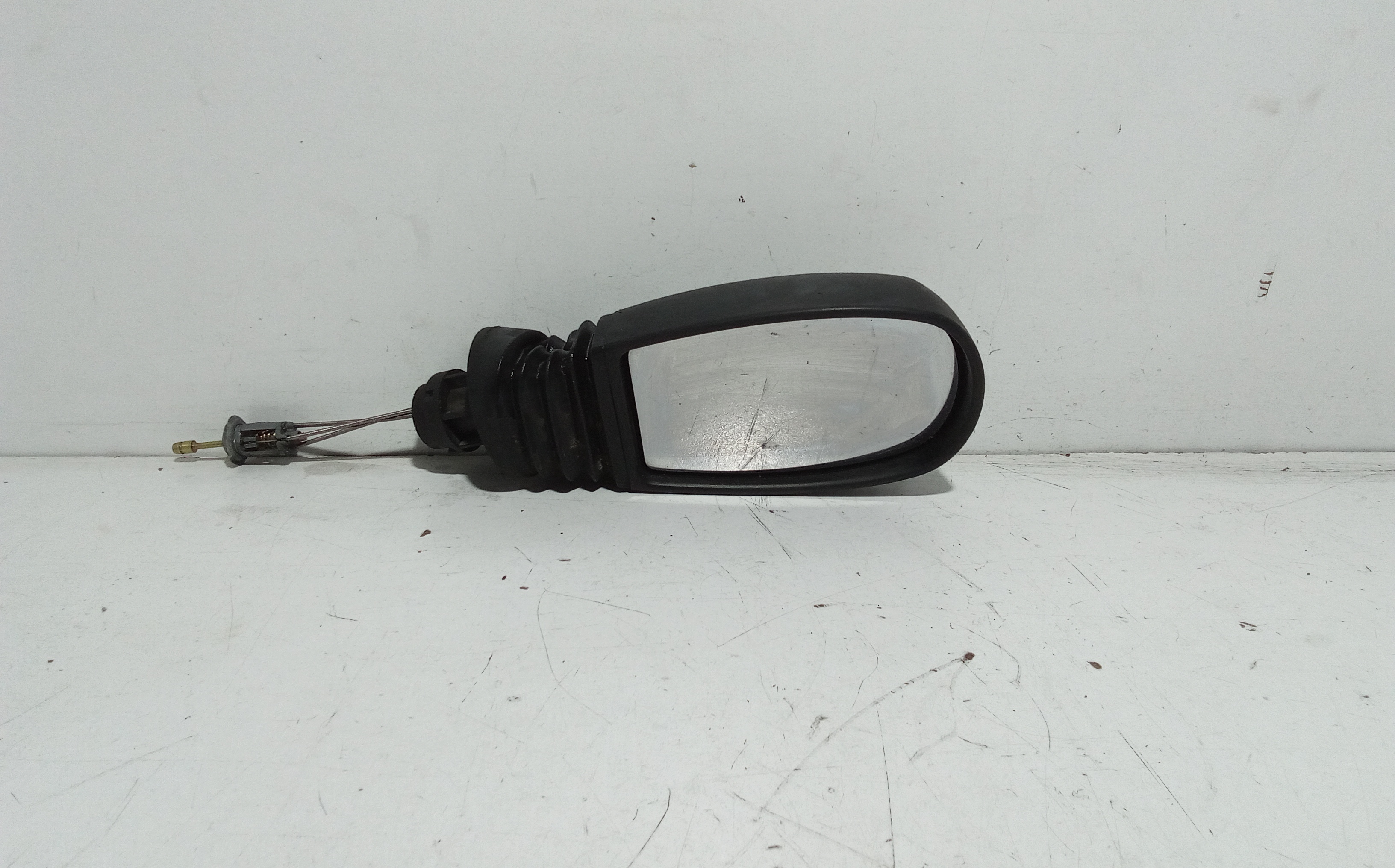 Retrovisore Est. Destro 735310073 Usato