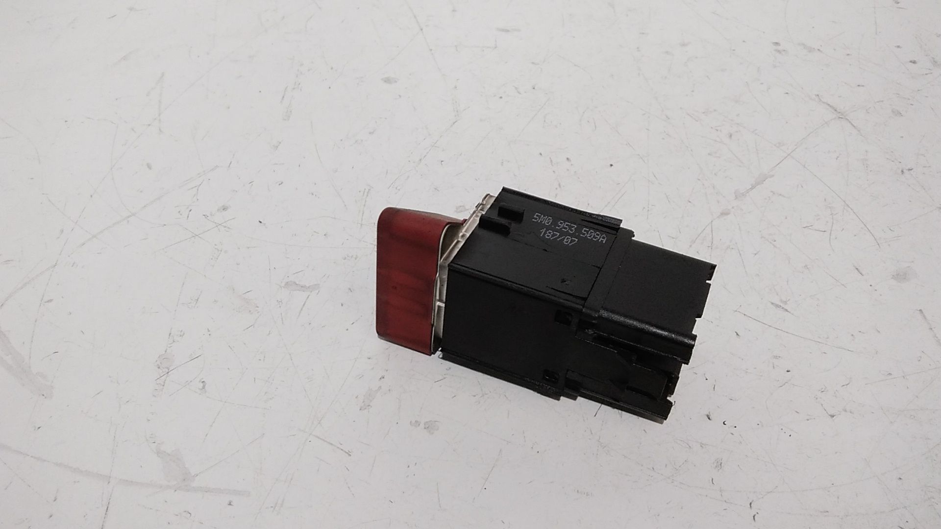 Interruttore Luci Emergenza 5M0953509B Usato