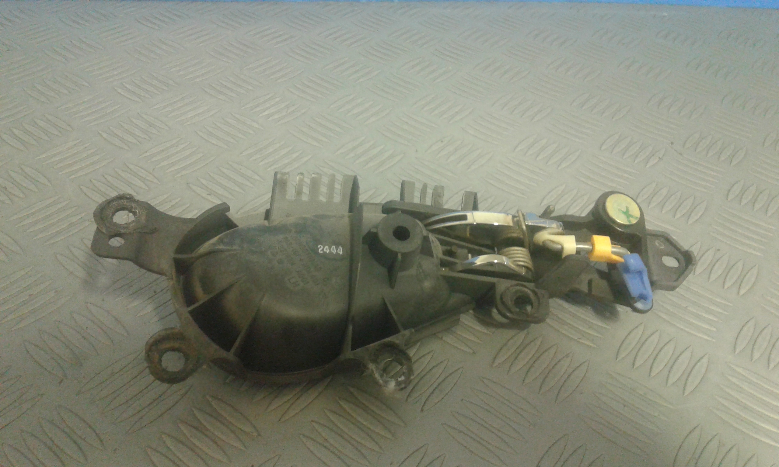 Maniglia Int. Apertura Porta Post. Sinistro K68266957AA Usato