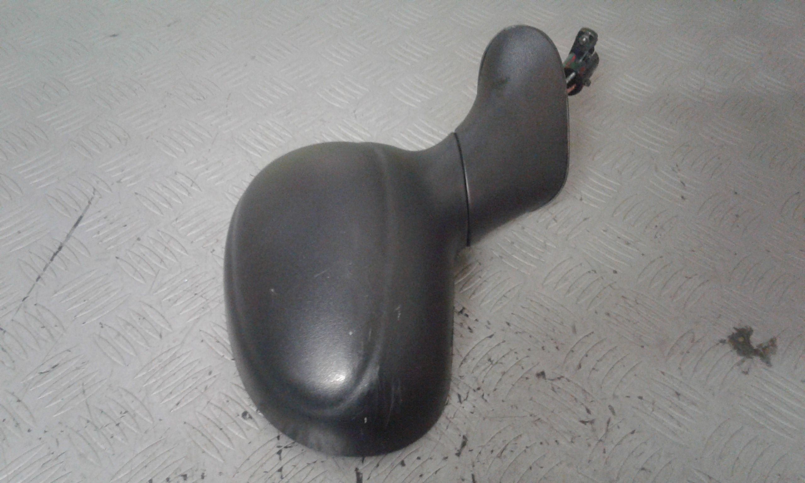 Retrovisore Est. Destro Usato