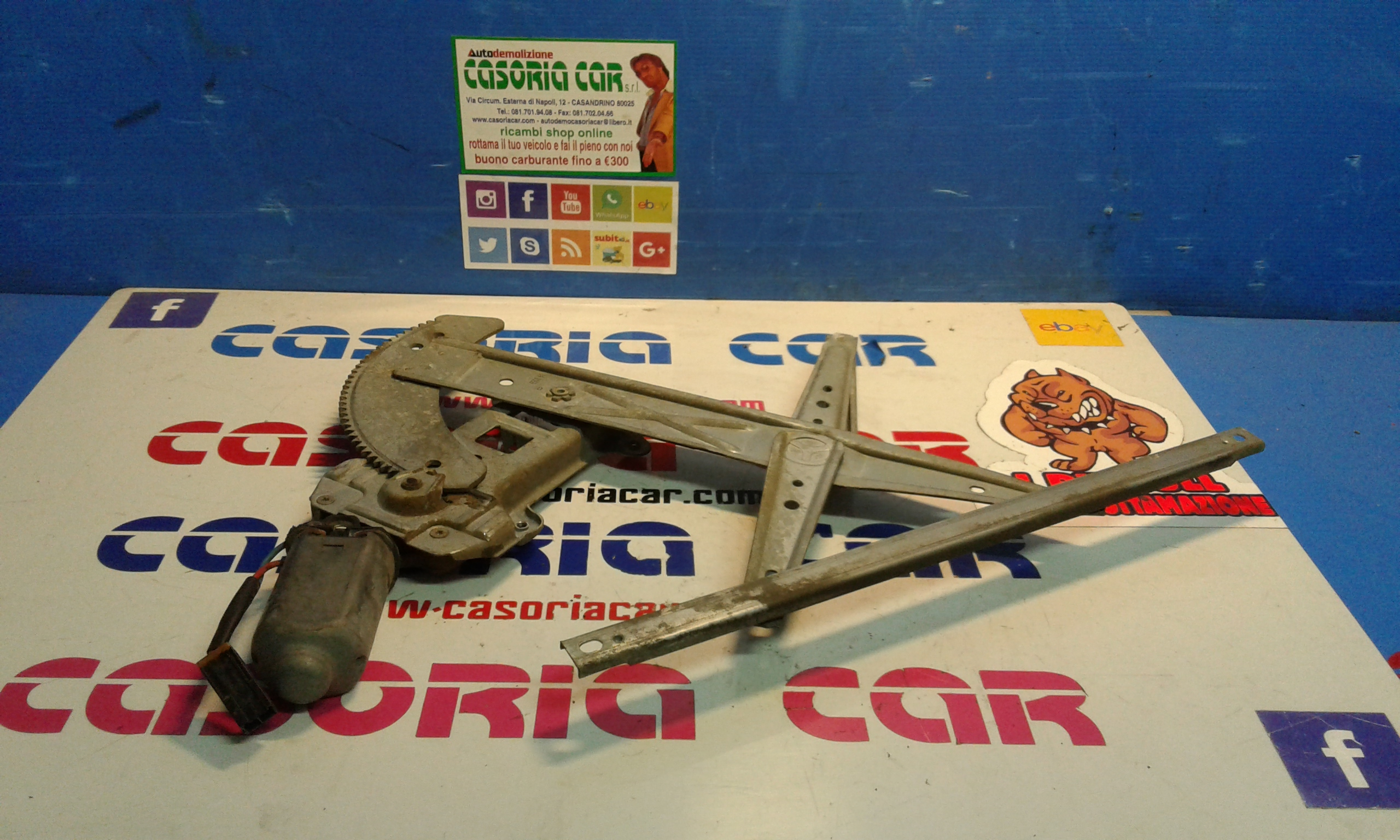 Alzacristallo Porta Ant. Destro 80700BM61B Usato