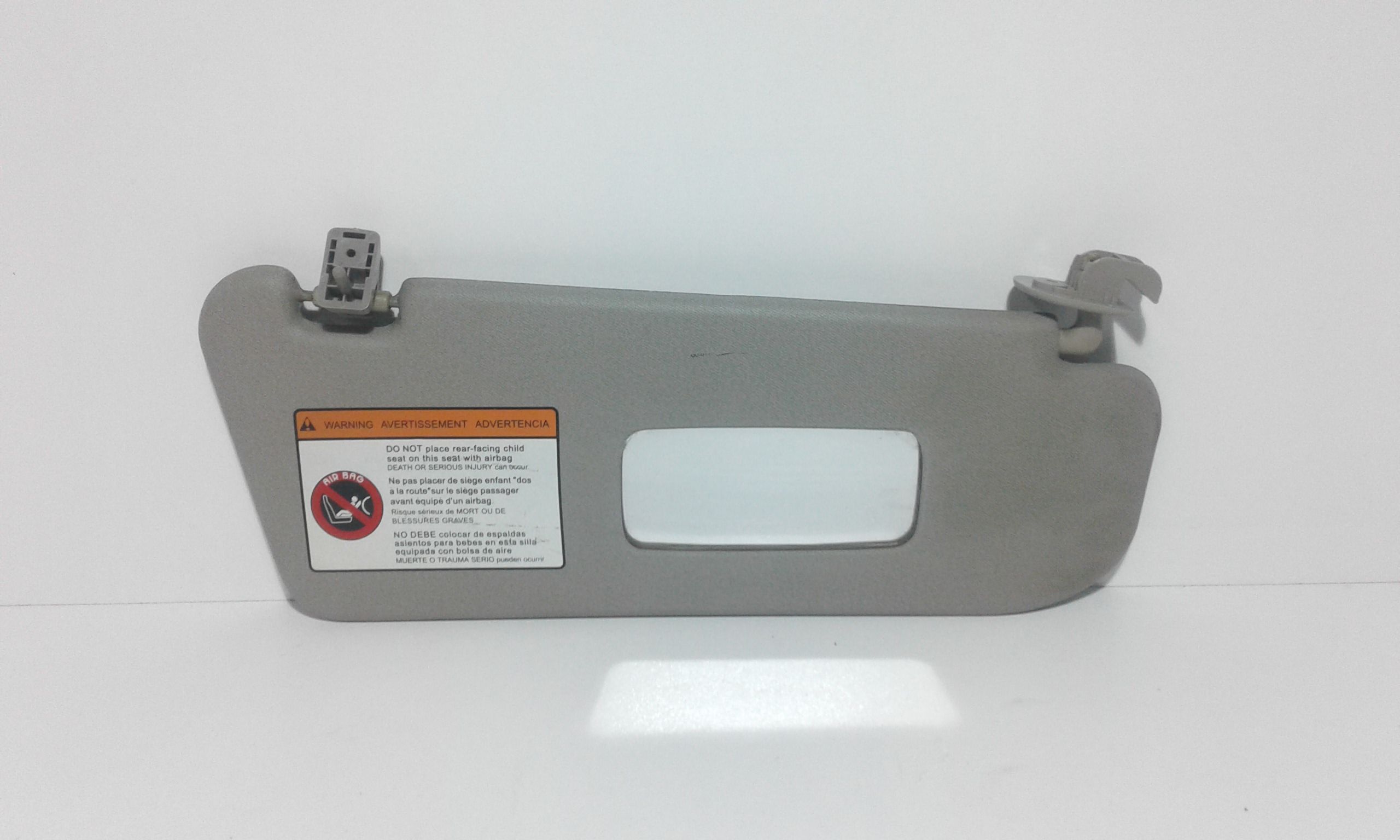 Aletta Parasole Parabrezza Destro 96650100 Usato