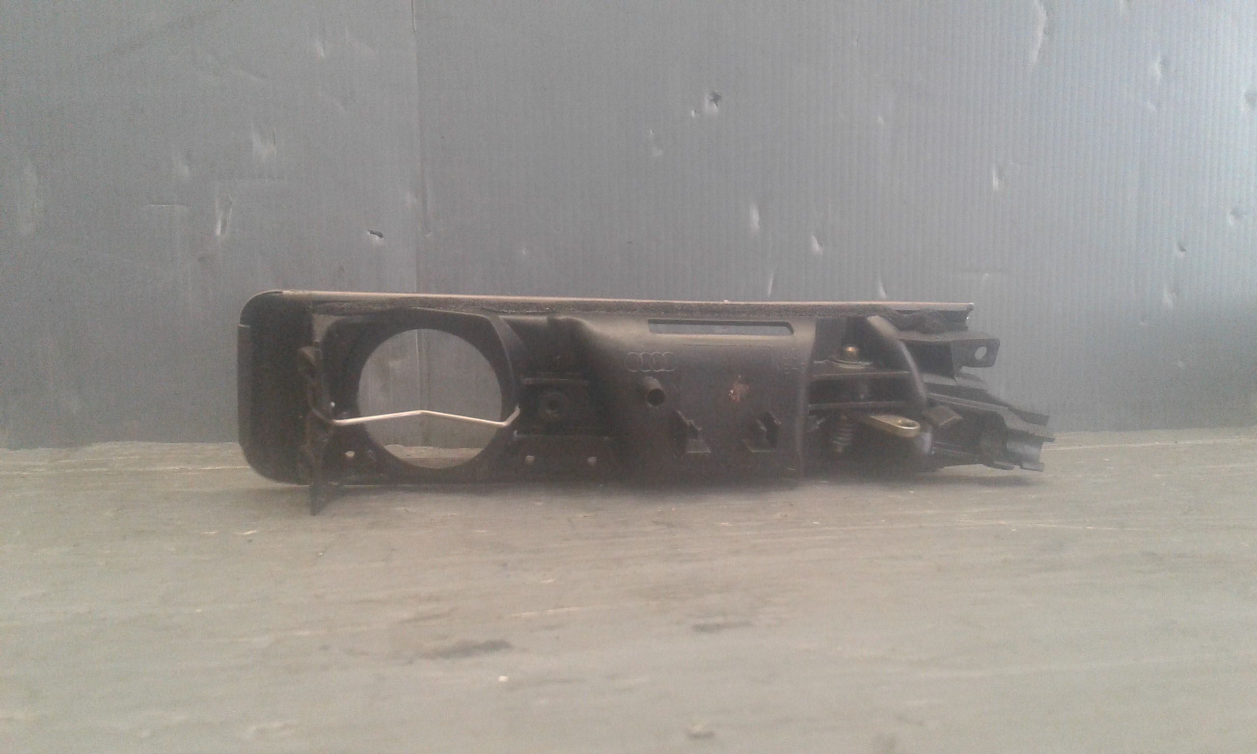 Maniglia Int. Apertura Porta Post. Sinistro 4B0839019A8TP Usato