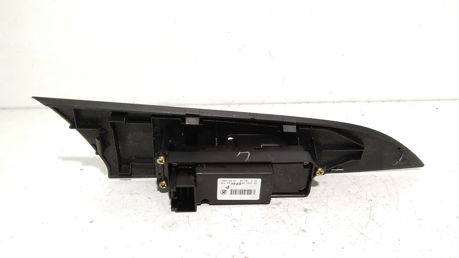 Interruttore Alzacristalli Porta Ant. Destro BP4K66370 Usato