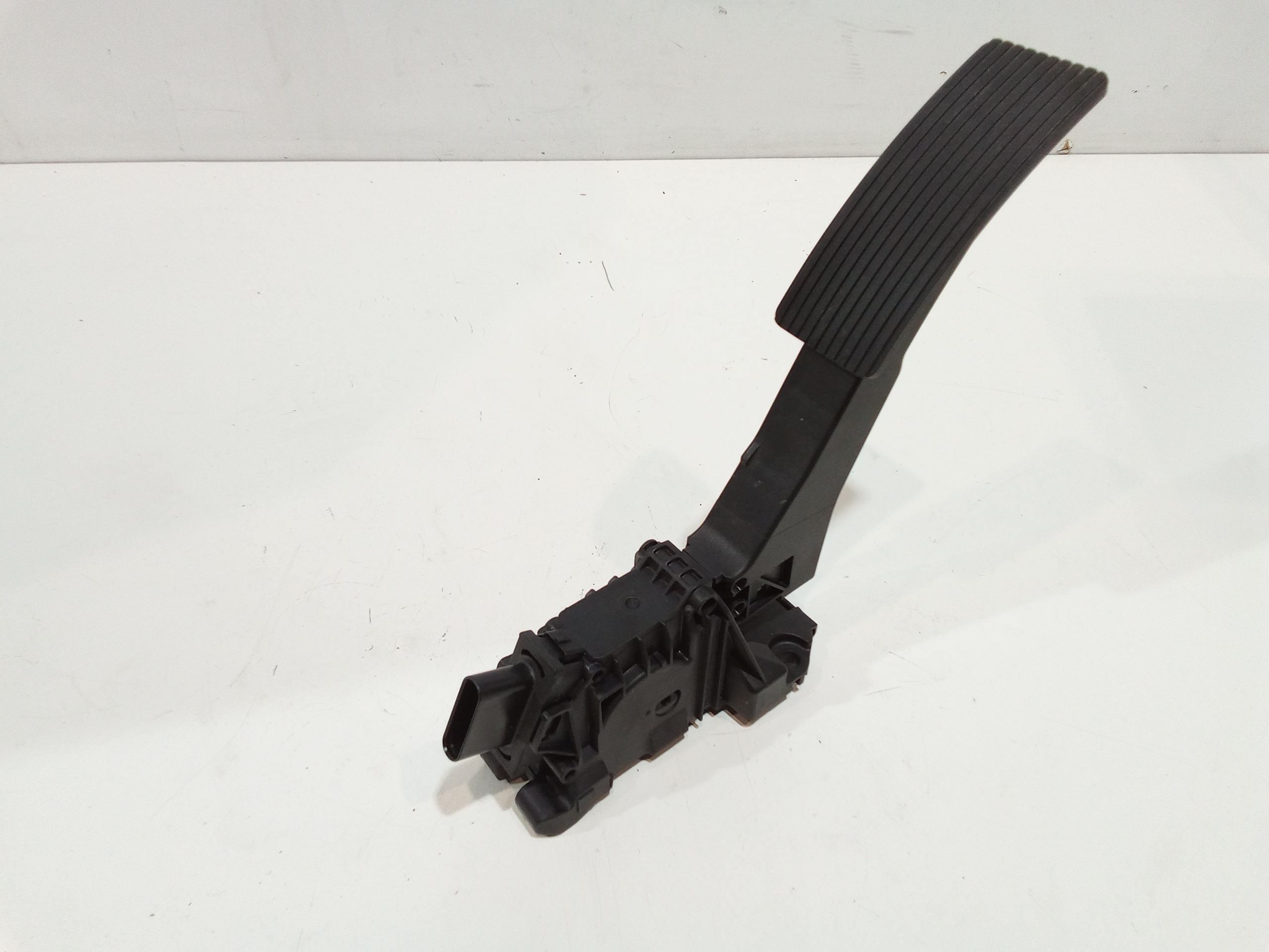 Pedale Acceleratore A1773001800 Usato