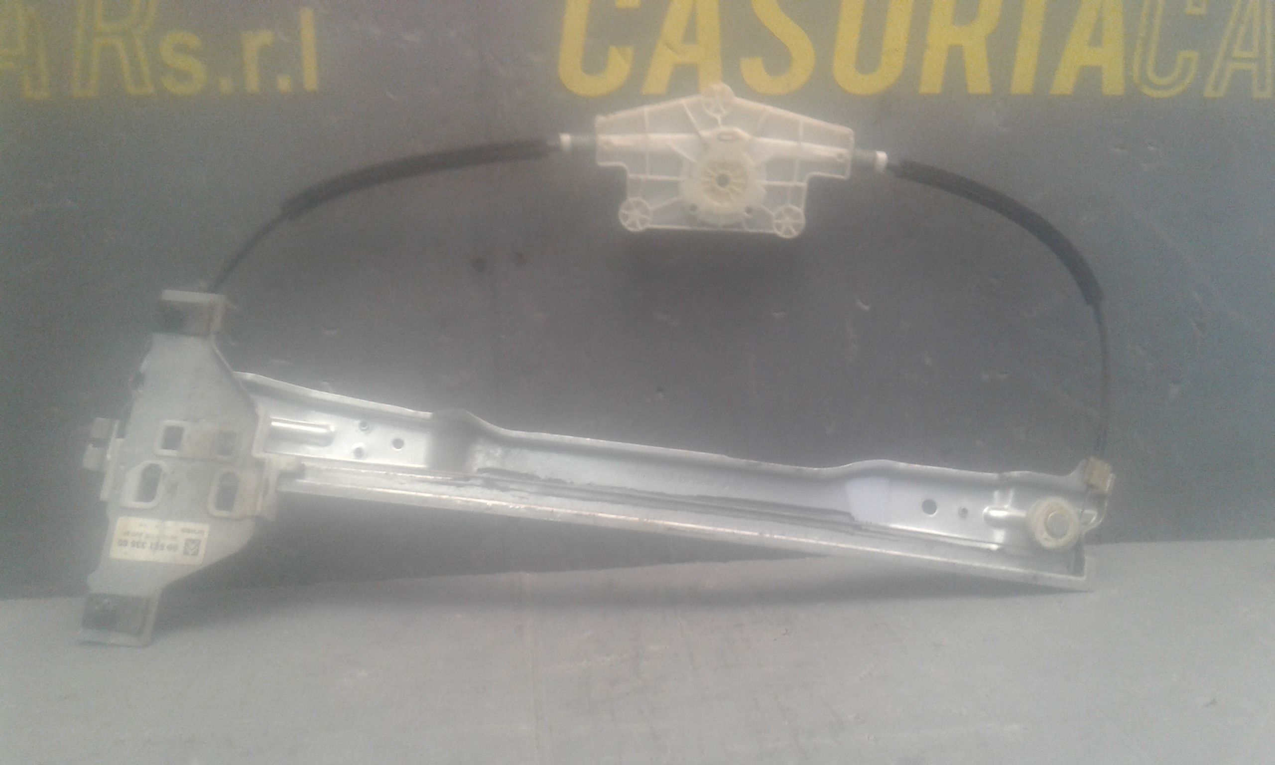 Alzacristallo Porta Ant. Destro Usato