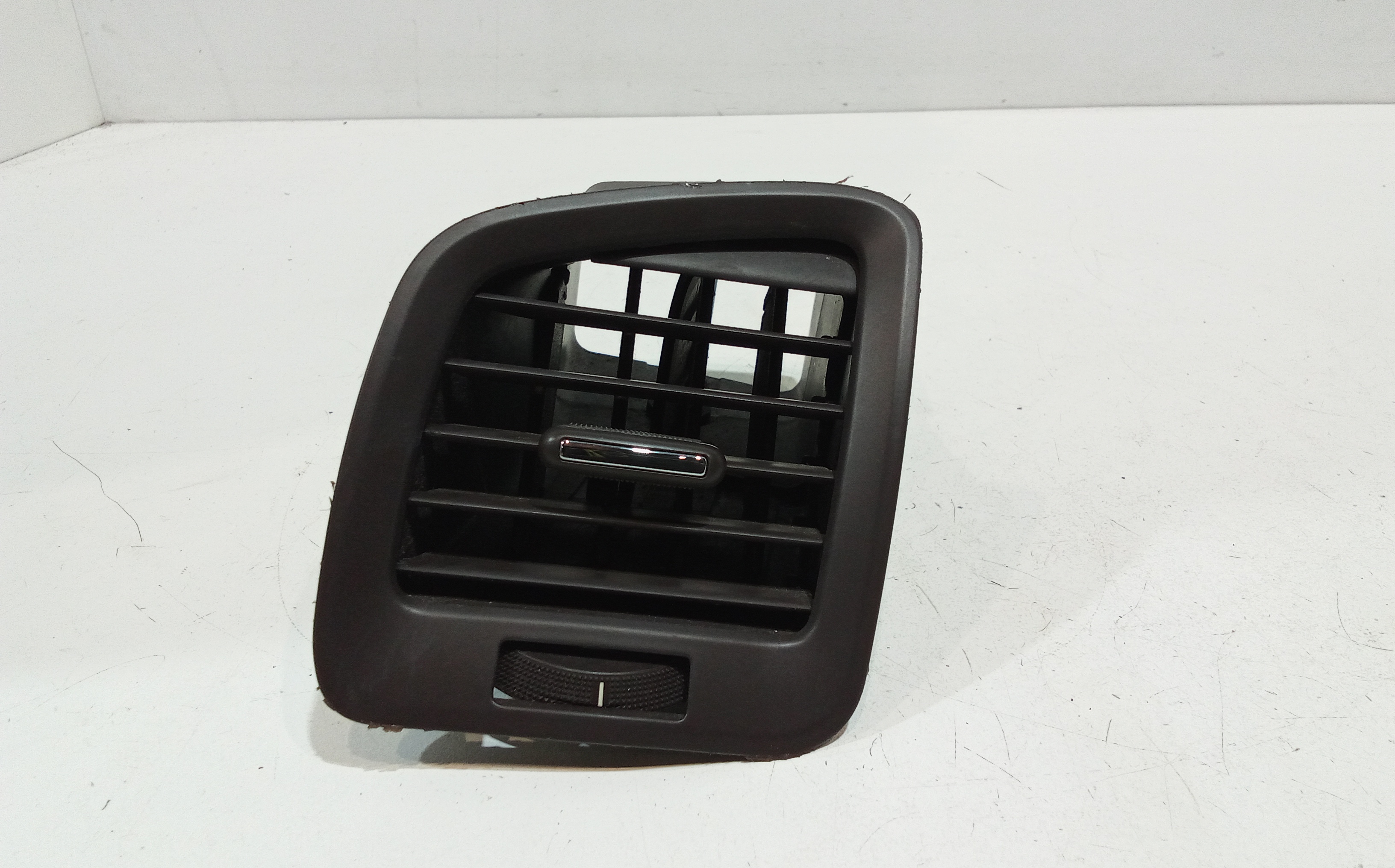 Condotto Aria Bocchette Lat. Cruscotto Sinistro Usato