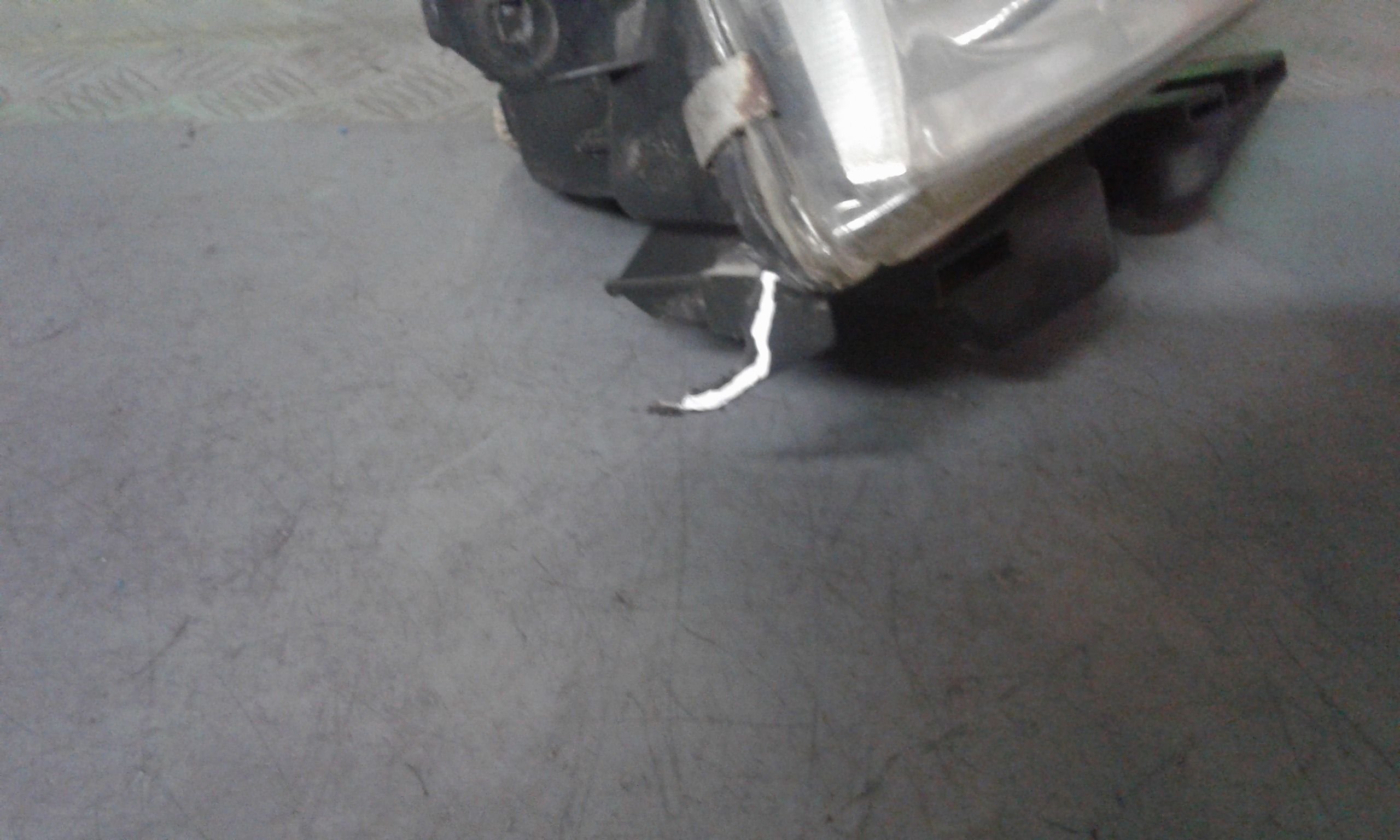 Proiettore Sinistro 6204W2 Usato