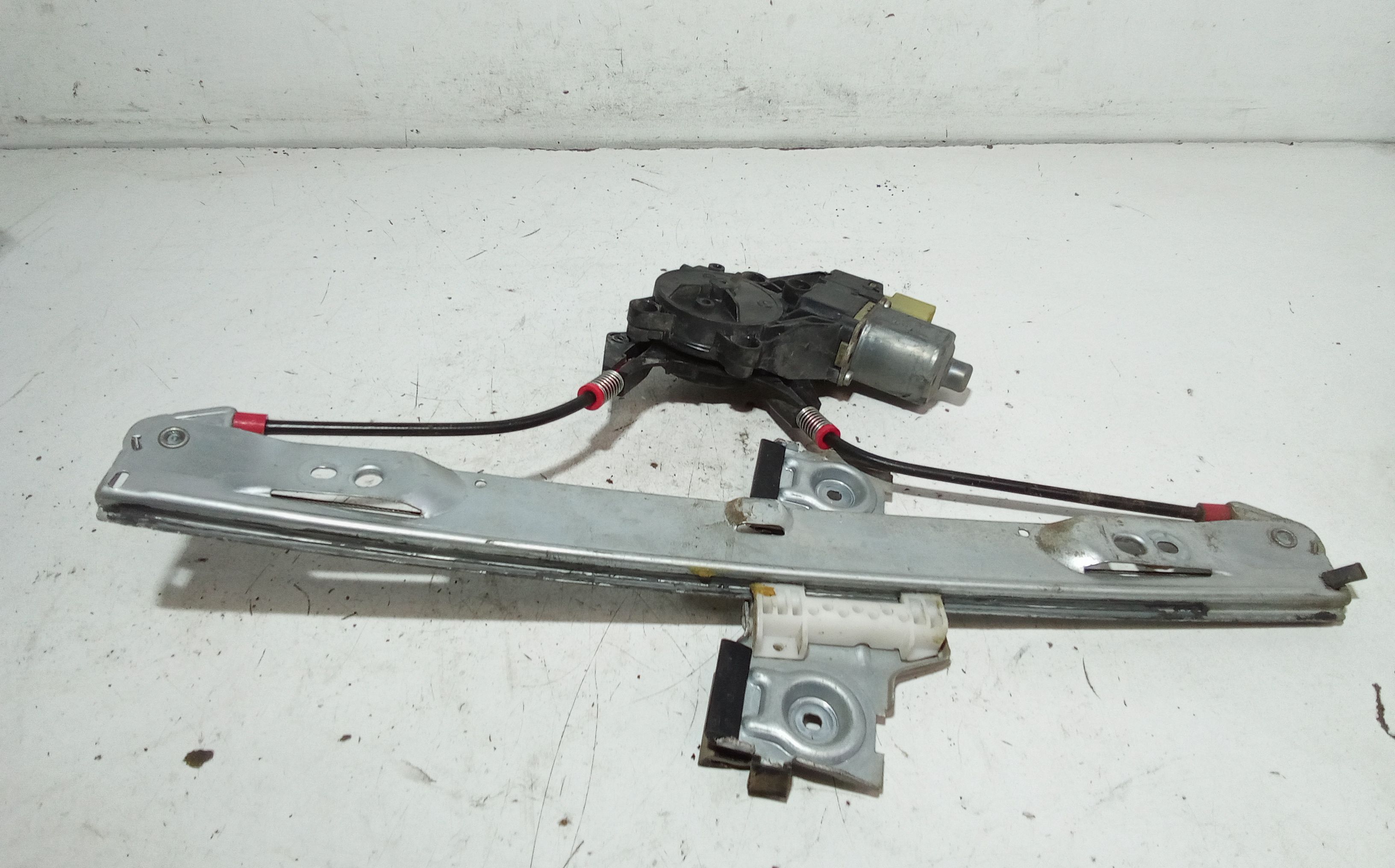 Alzacristallo Porta Ant. Sinistro 1705379 Usato