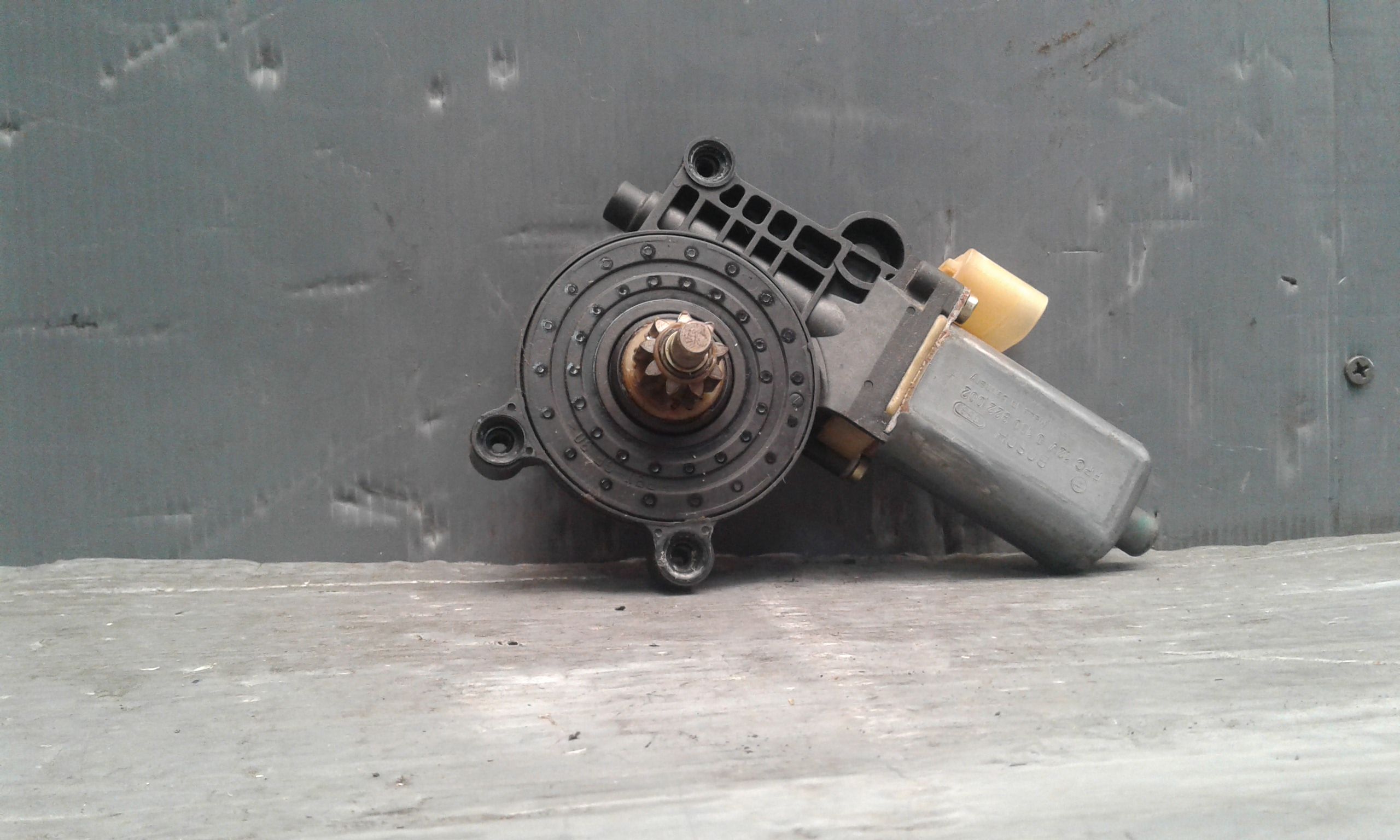 Motorino Alzacristallo Porta Ant. Sinistro Q0002678V004000000 Usato