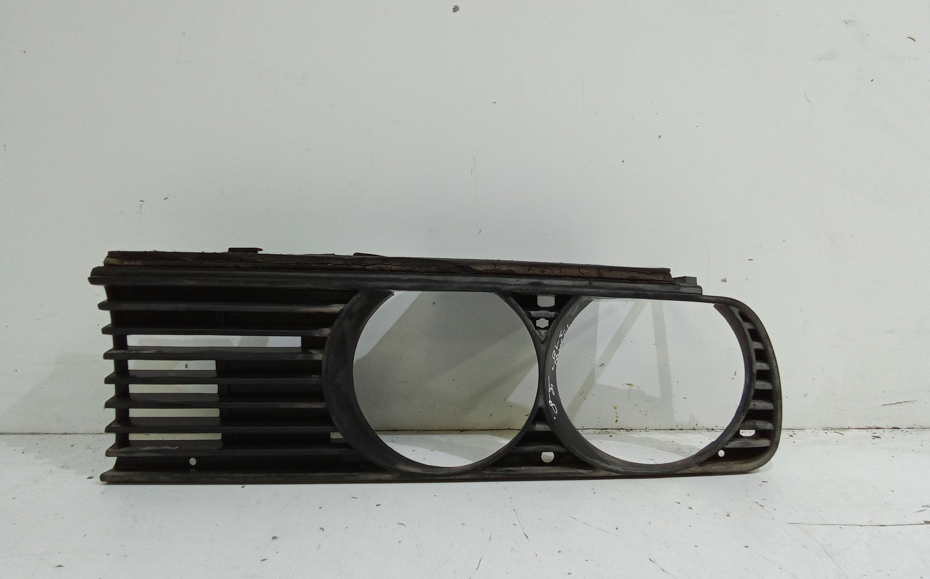 Cornice Proiettore Sinistro Usato