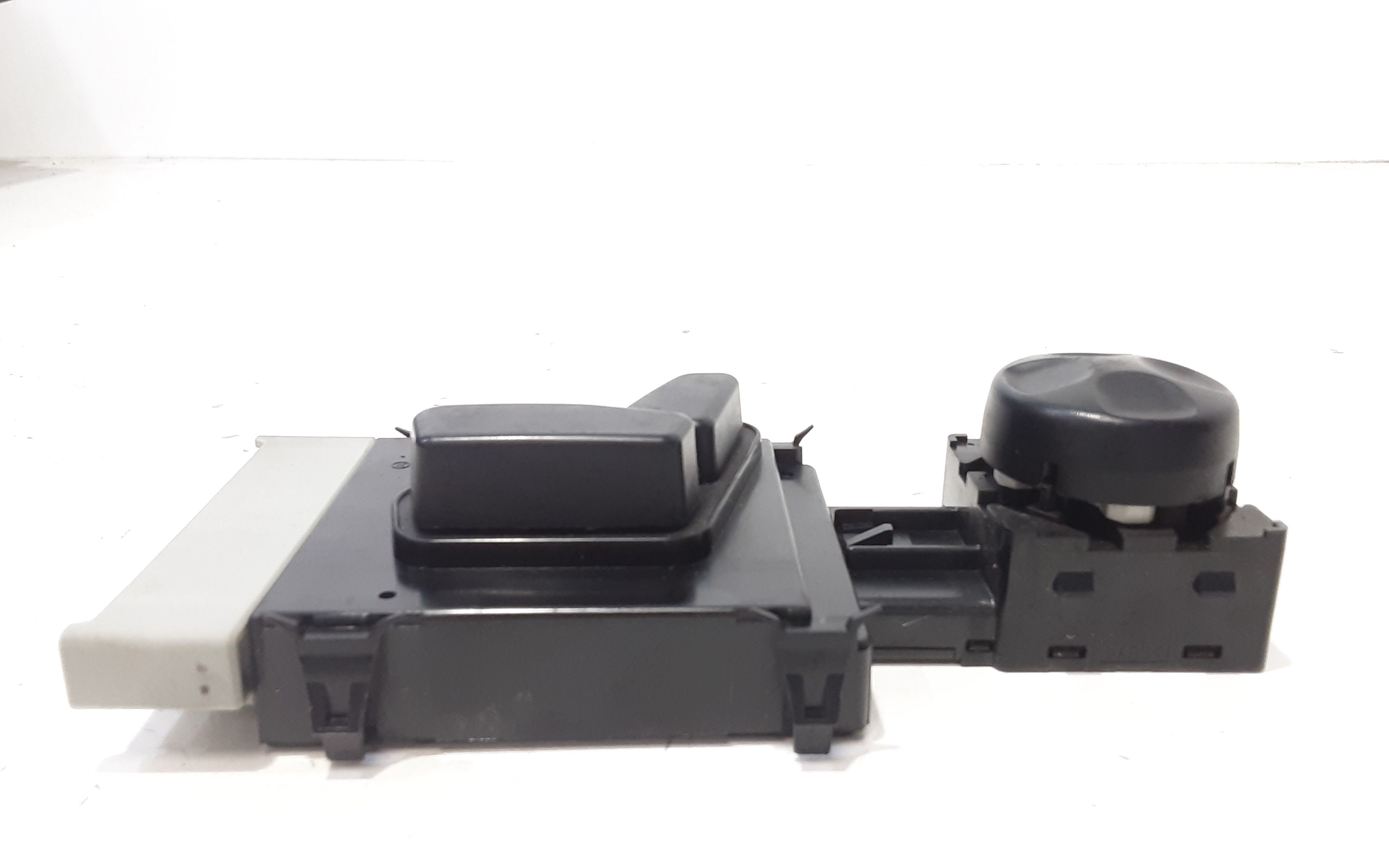 Interruttore Regolazione Sedile Sinistro Usato