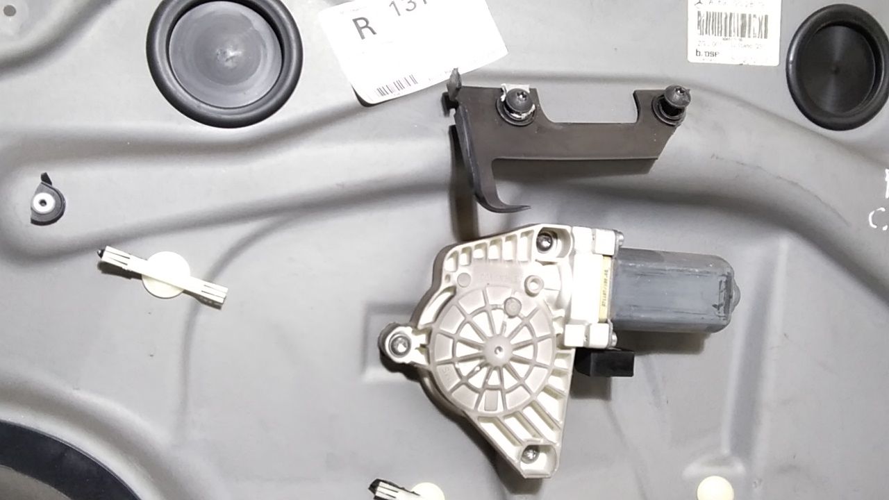 Alzacristallo Porta Ant. Destro Usato