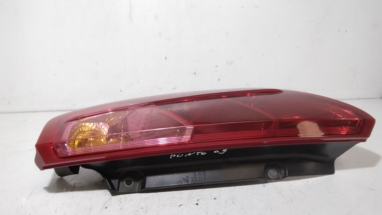 Fanale Post. Destro 51701590 Usato